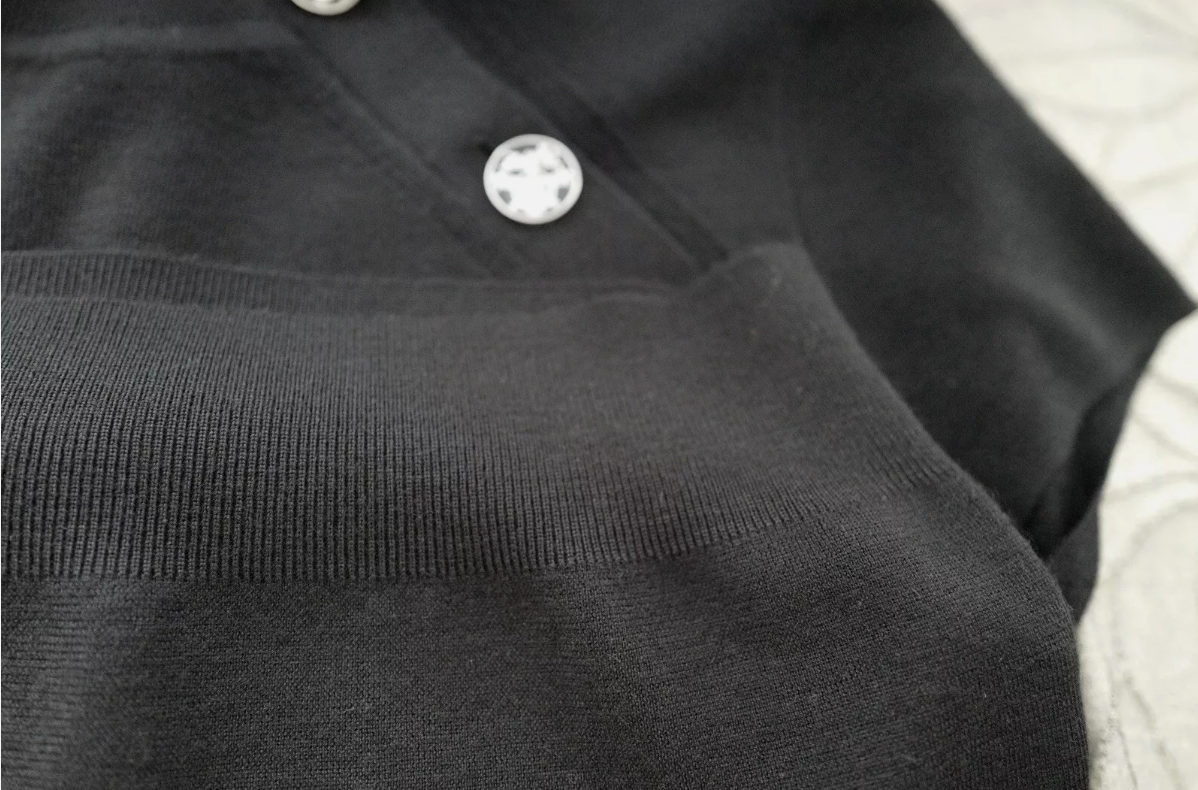 BNIB Hermes Short-Sleeve Cashmere Sweater With h Logo Button in Noir Black 36