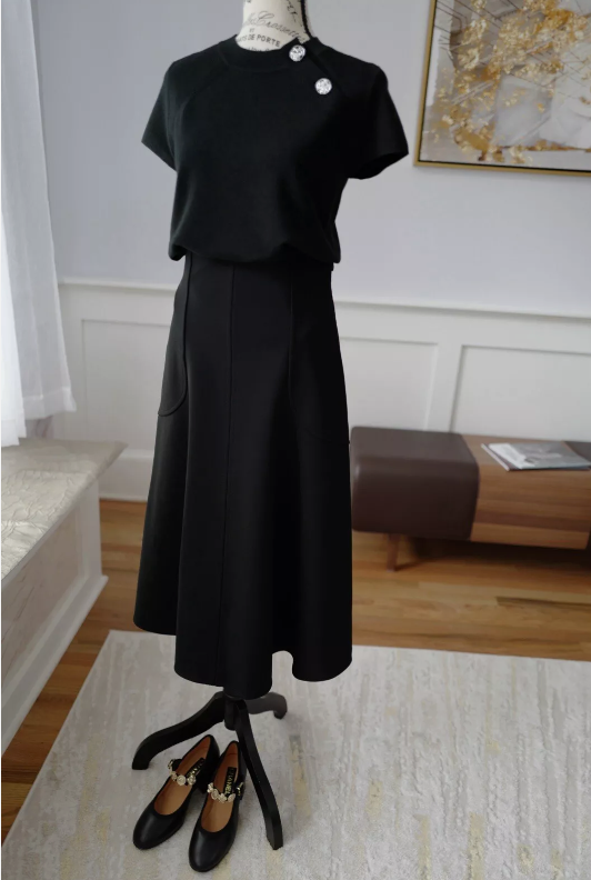 BNIB Hermes Short-Sleeve Cashmere Sweater With h Logo Button in Noir Black 36