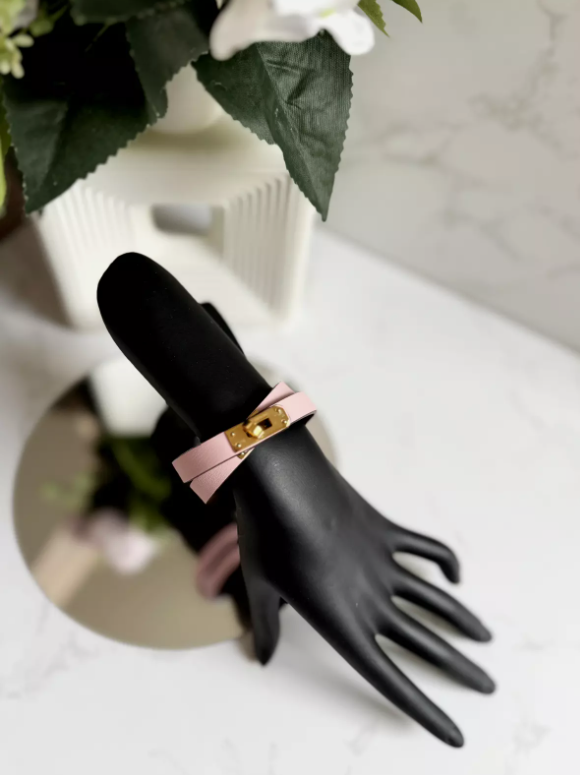 BNIB Hermes Mini Kelly Double Tour bracelet Swift Calfskin T2 3Q Rose Sakura