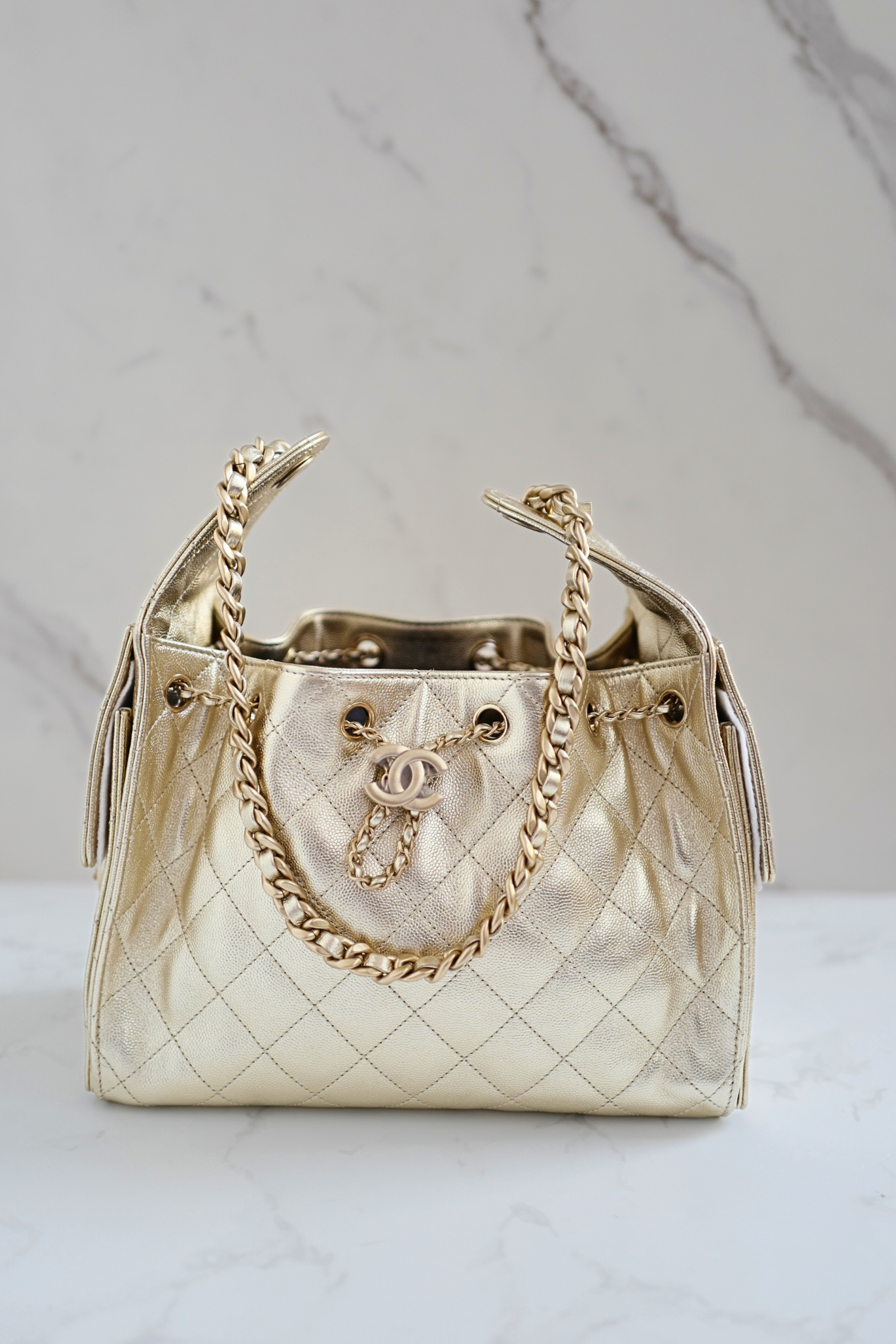 NEW Chanel 25A Small Hobo Bag Light Gold Caviar Leather LGHW