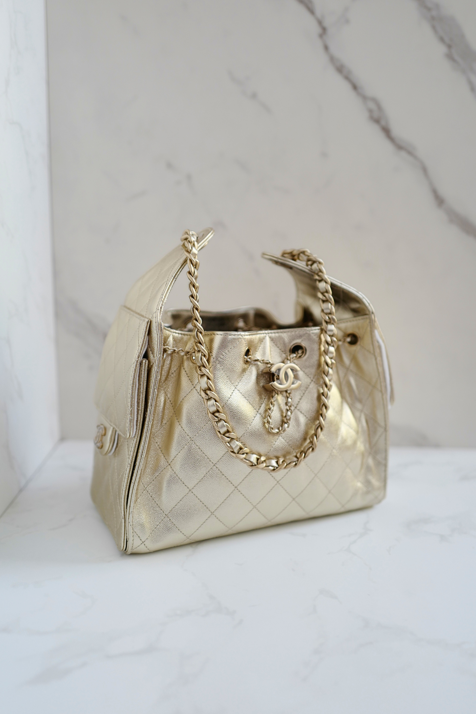 NEW Chanel 25A Small Hobo Bag Light Gold Caviar Leather LGHW