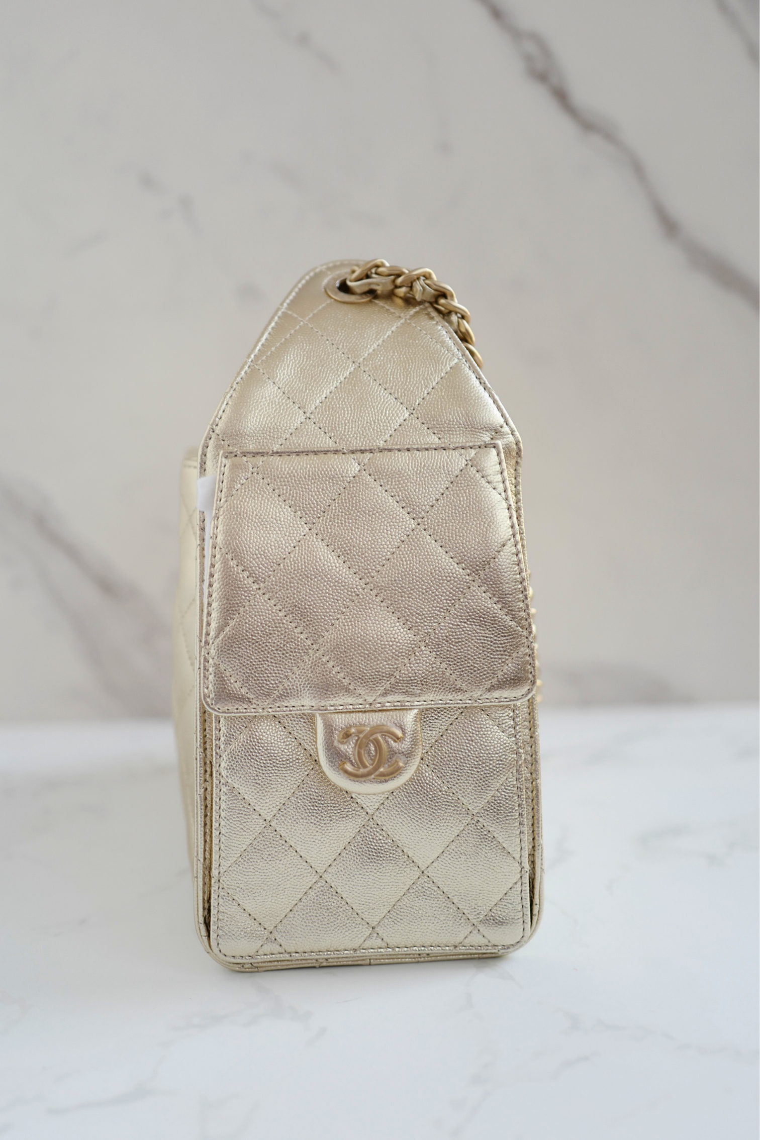 NEW Chanel 25A Small Hobo Bag Light Gold Caviar Leather LGHW