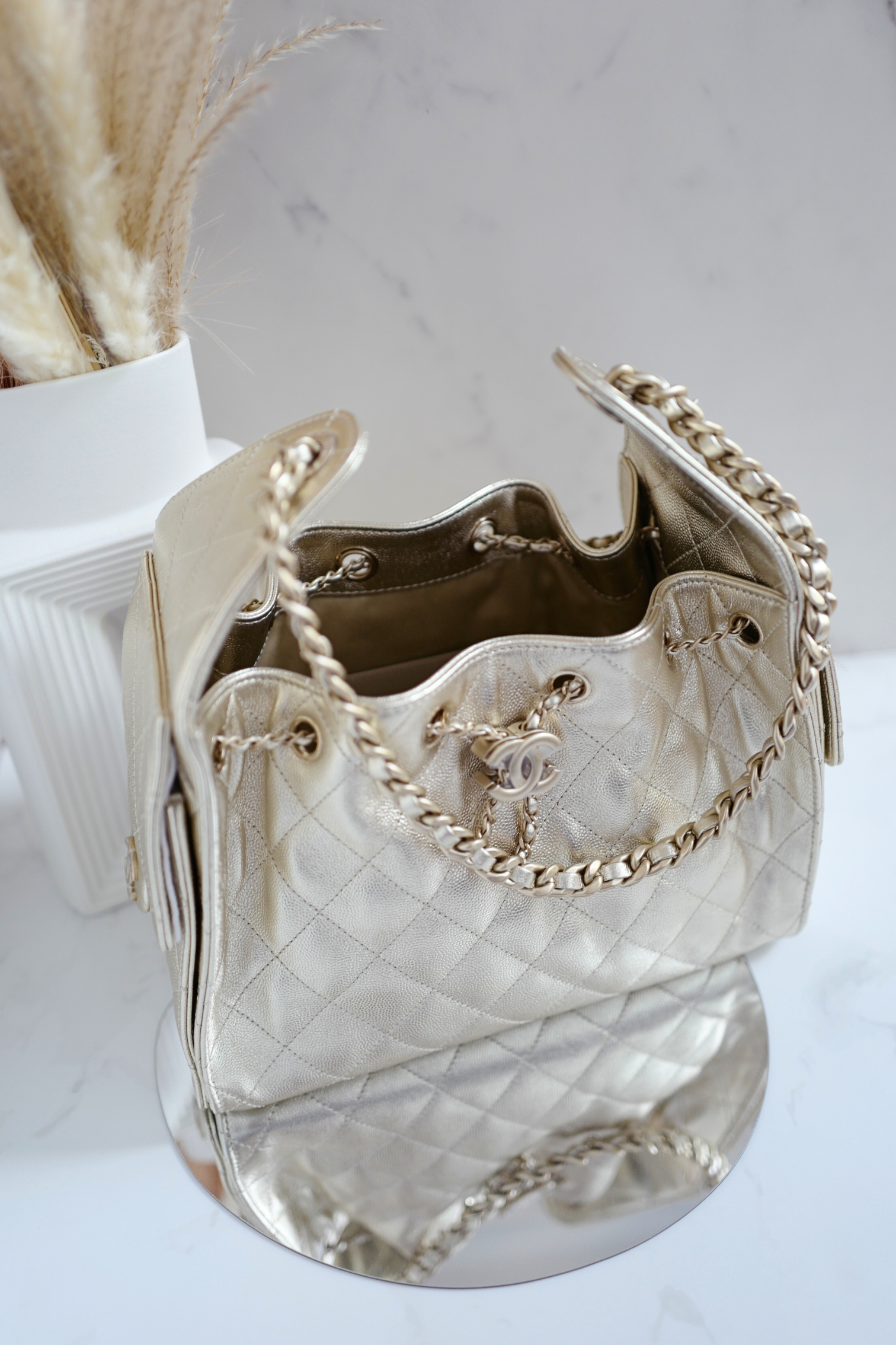 NEW Chanel 25A Small Hobo Bag Light Gold Caviar Leather LGHW