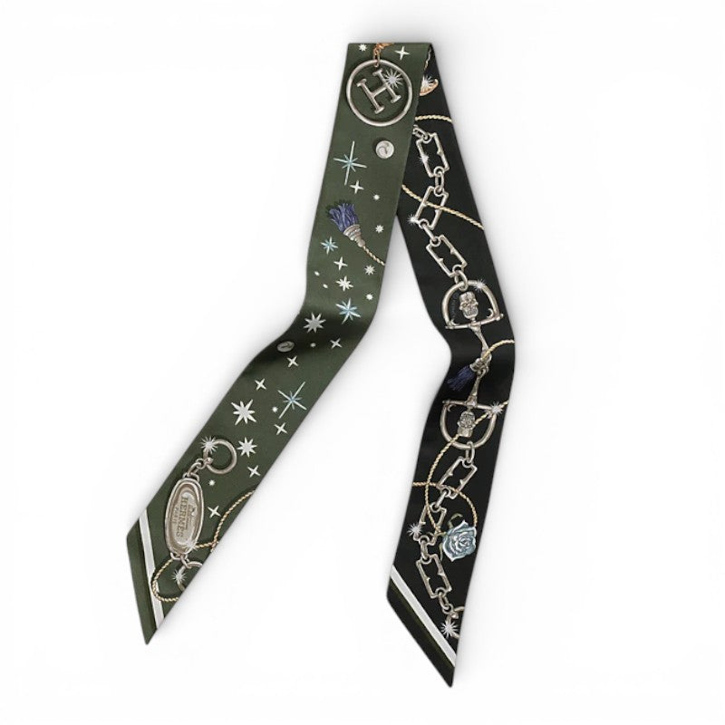 Hermès C’est La Fête Twilly Kaki Foncé/Blanc/Noir Silk Twilly Ribbon