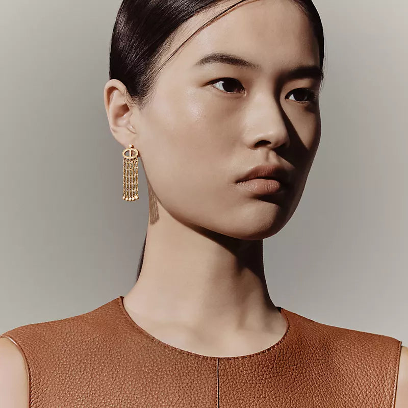 BNIB Hermes Calypso dangling earrings dia yg 18K Sans