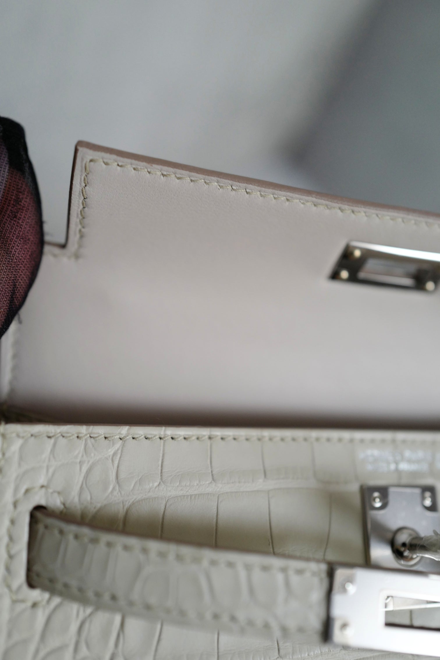 BNIB Hermès Mini Kelly 20 Beton Matte Crocodile with Palladium Hardware Stamp K