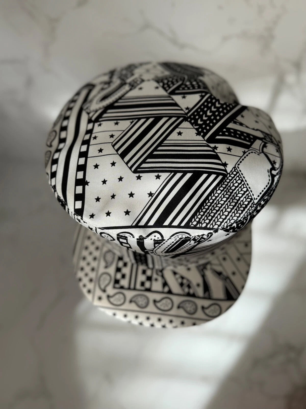 NEW Hermes Women's Deauville Cap Zigzag Printed Silk in Noir 57