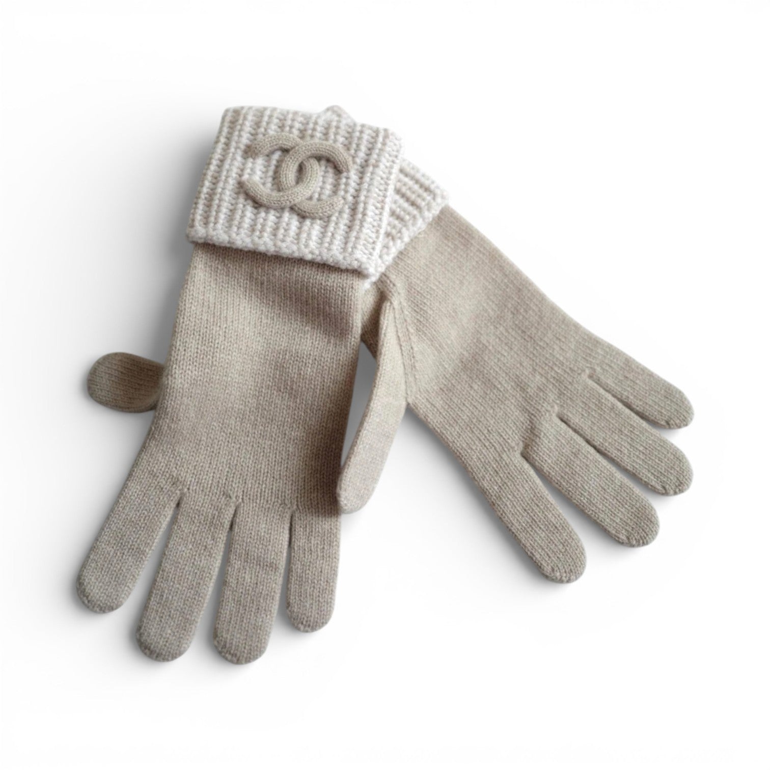 NEW Chanel Fall-Winter 2024/25 Knit Gloves CC Logo