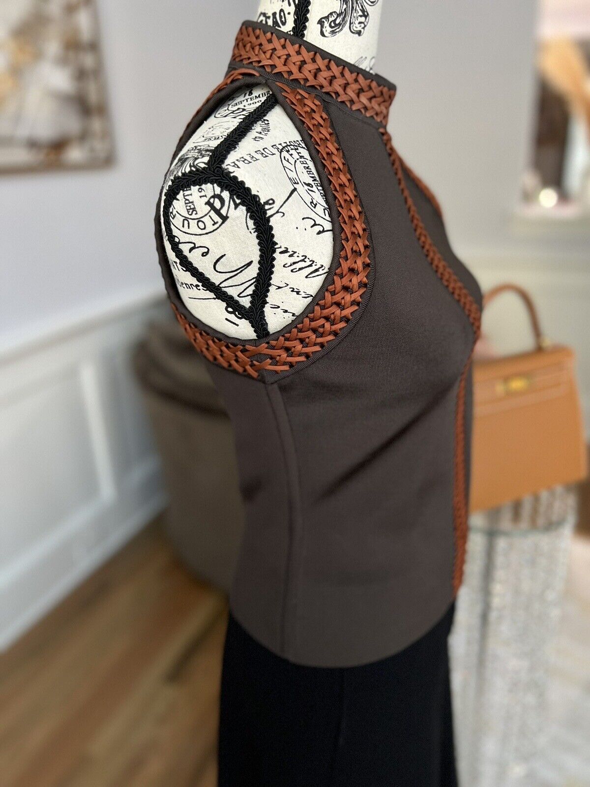 NEW Hermes Pull SS Manches Ennobli U5 Halter Top Maron Ebene Runway SS23 36 $3K