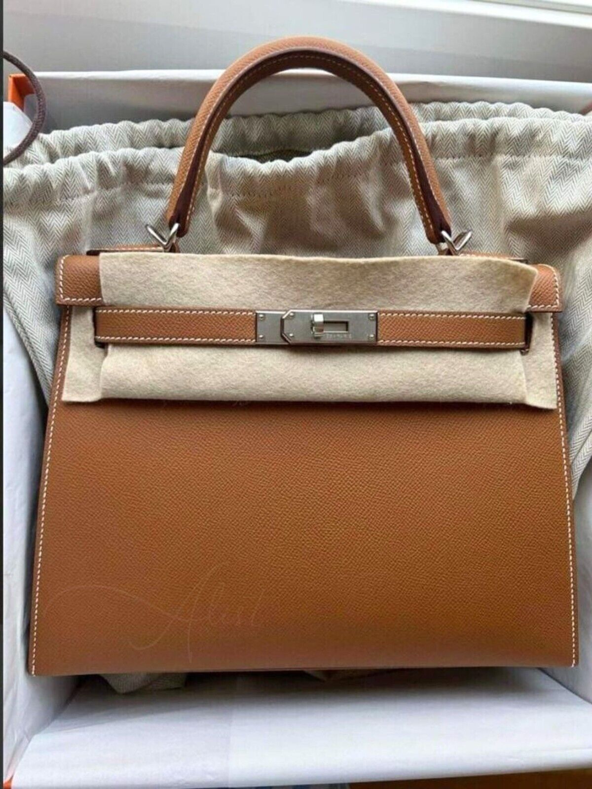 BNIB Hermes Kelly 25 Gold Epsom Sellier Palladium HW Complete Original Rec