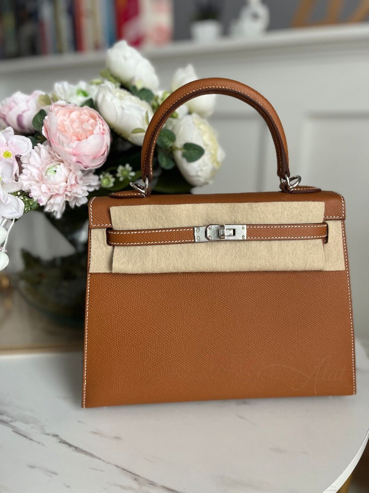 BNIB Hermes Kelly 25 Gold Epsom Sellier Palladium HW Complete Original Rec