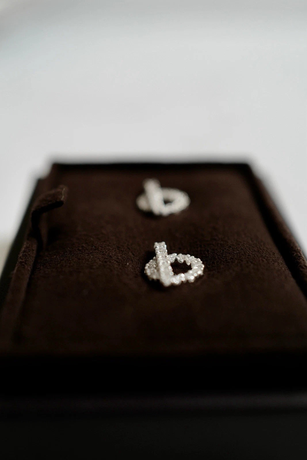 BNIB Hermes Finesse Earrings White Gold With Diamonds $11K Retail