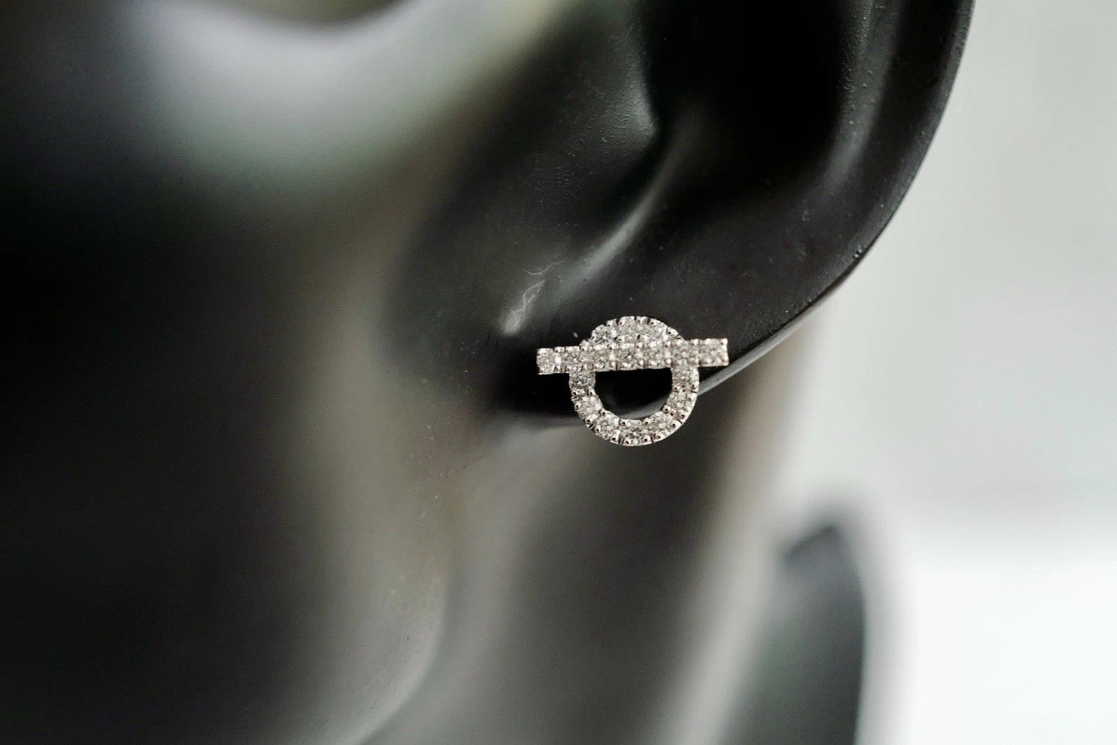 BNIB Hermes Finesse Earrings White Gold With Diamonds $11K Retail