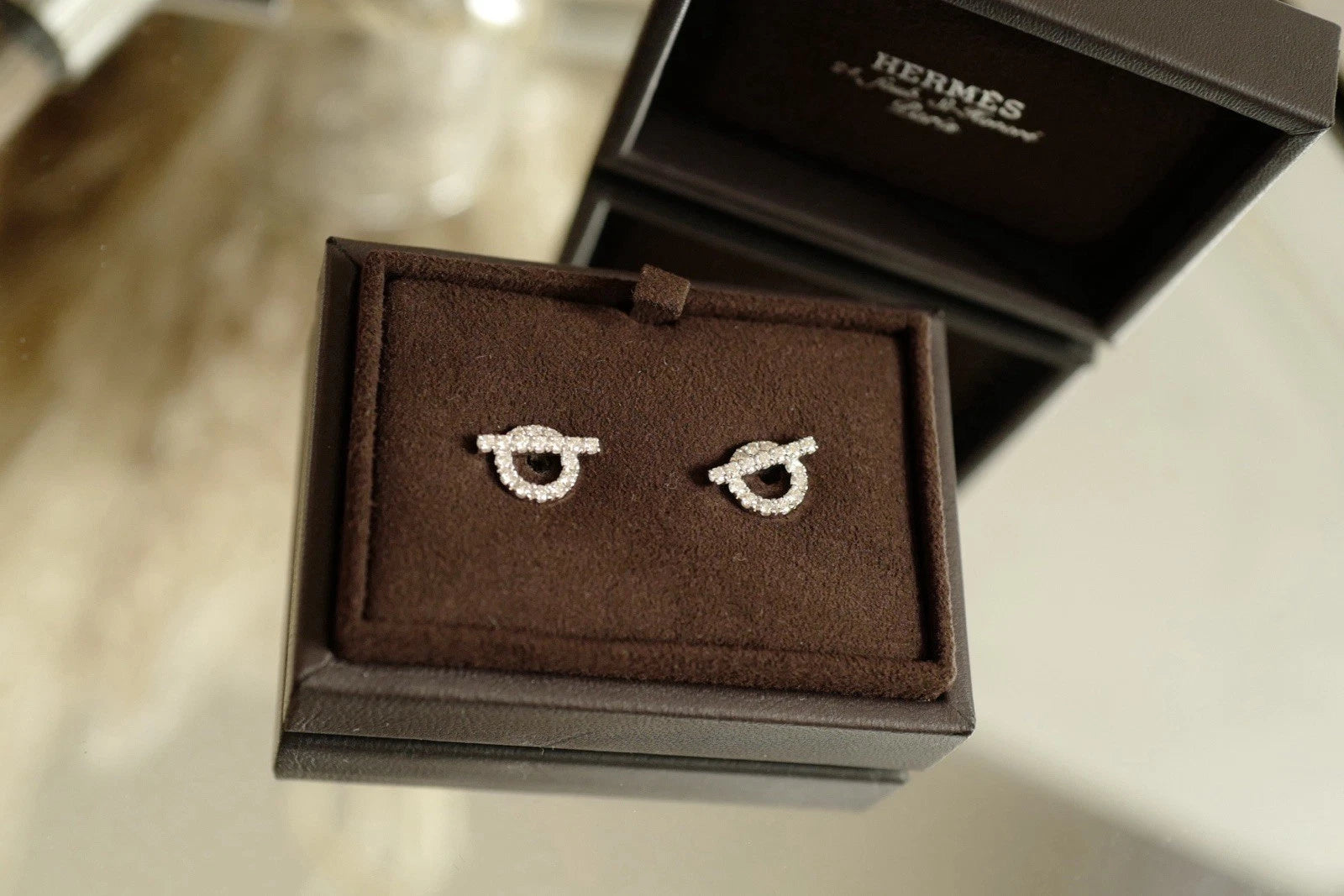 BNIB Hermes Finesse Earrings White Gold With Diamonds $11K Retail