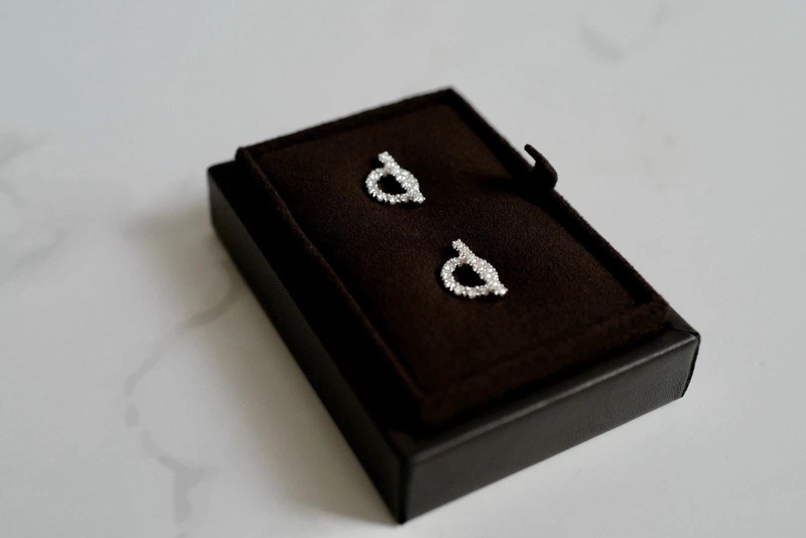 BNIB Hermes Finesse Earrings White Gold With Diamonds $11K Retail