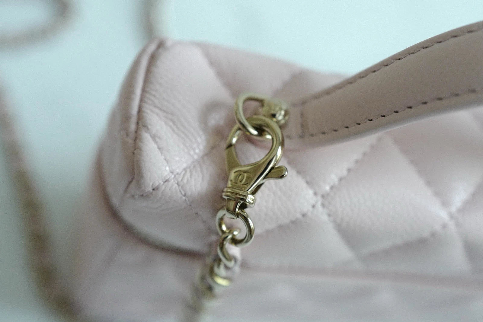 BNIB Chanel 25C Vanity Bag with Chain In Pink Grained Calfskin Leather