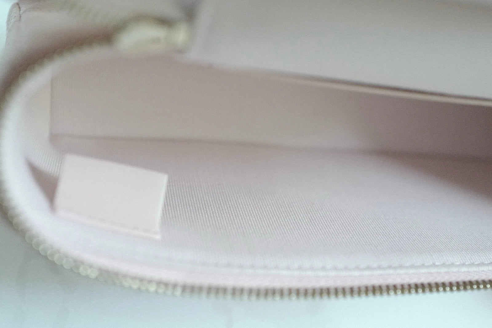 BNIB Chanel 25C Vanity Bag with Chain In Pink Grained Calfskin Leather