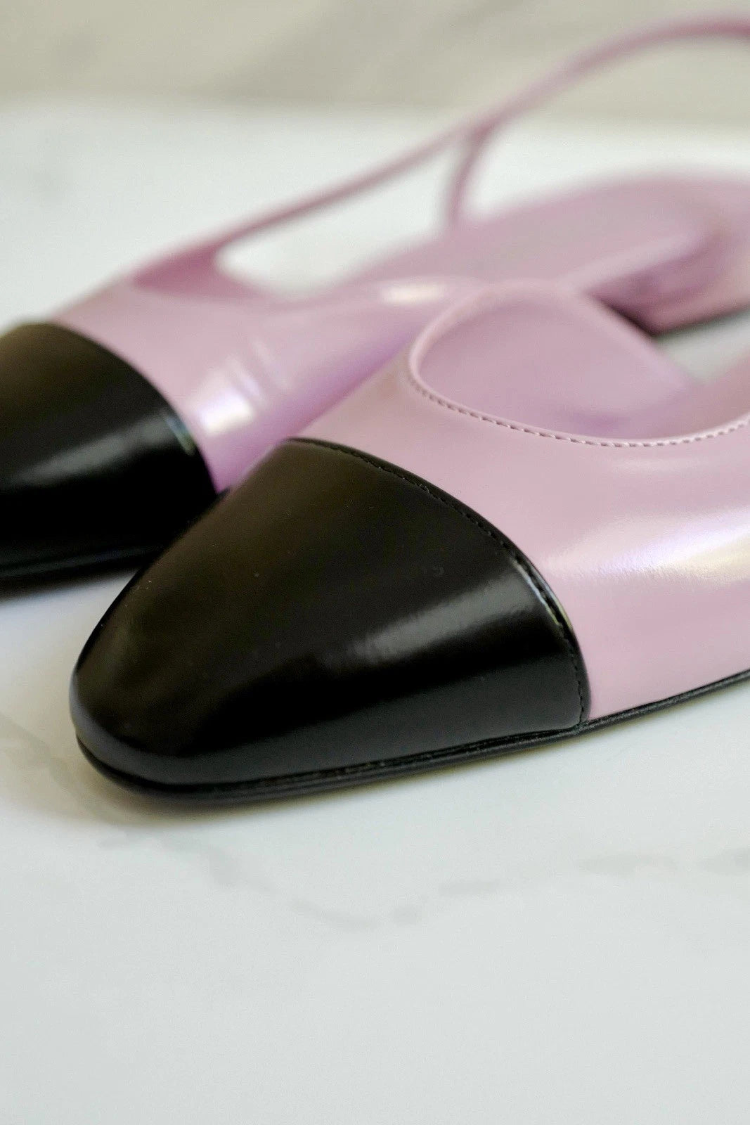 New Chanel 24S Slingback Shiny Lambskin Leather Light Purple/black Size 37.5