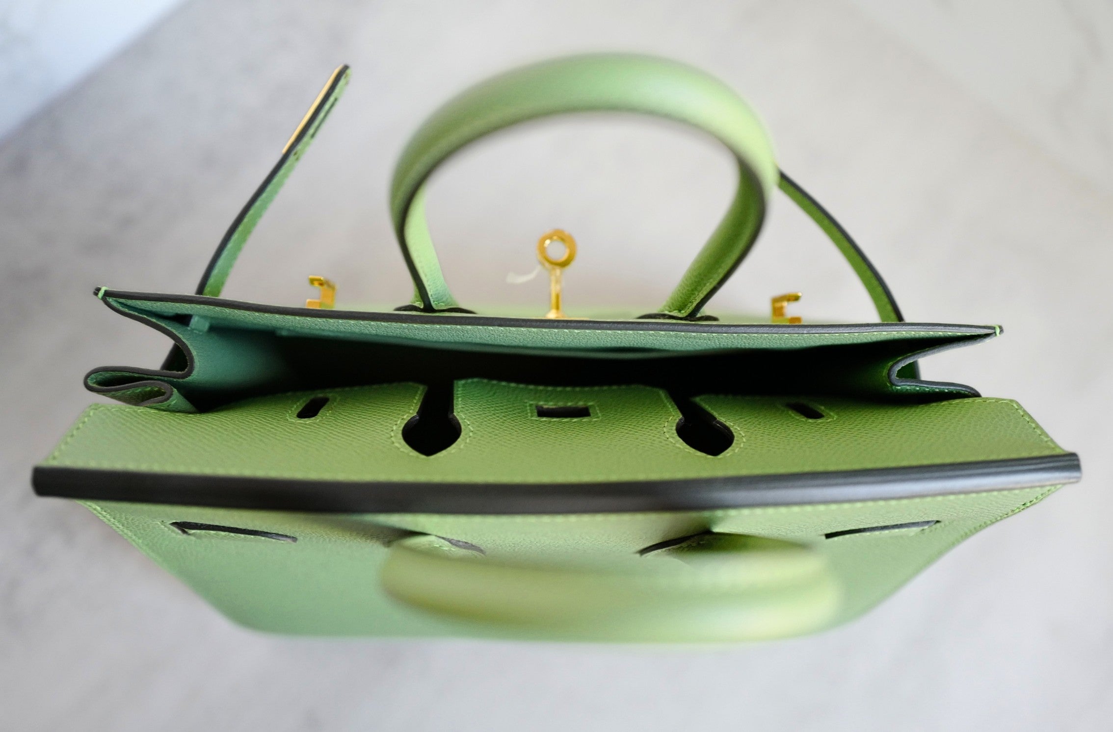 BNIB Hermès Birkin 25 Vert Criquet Epsom Sellier with Gold Hardware