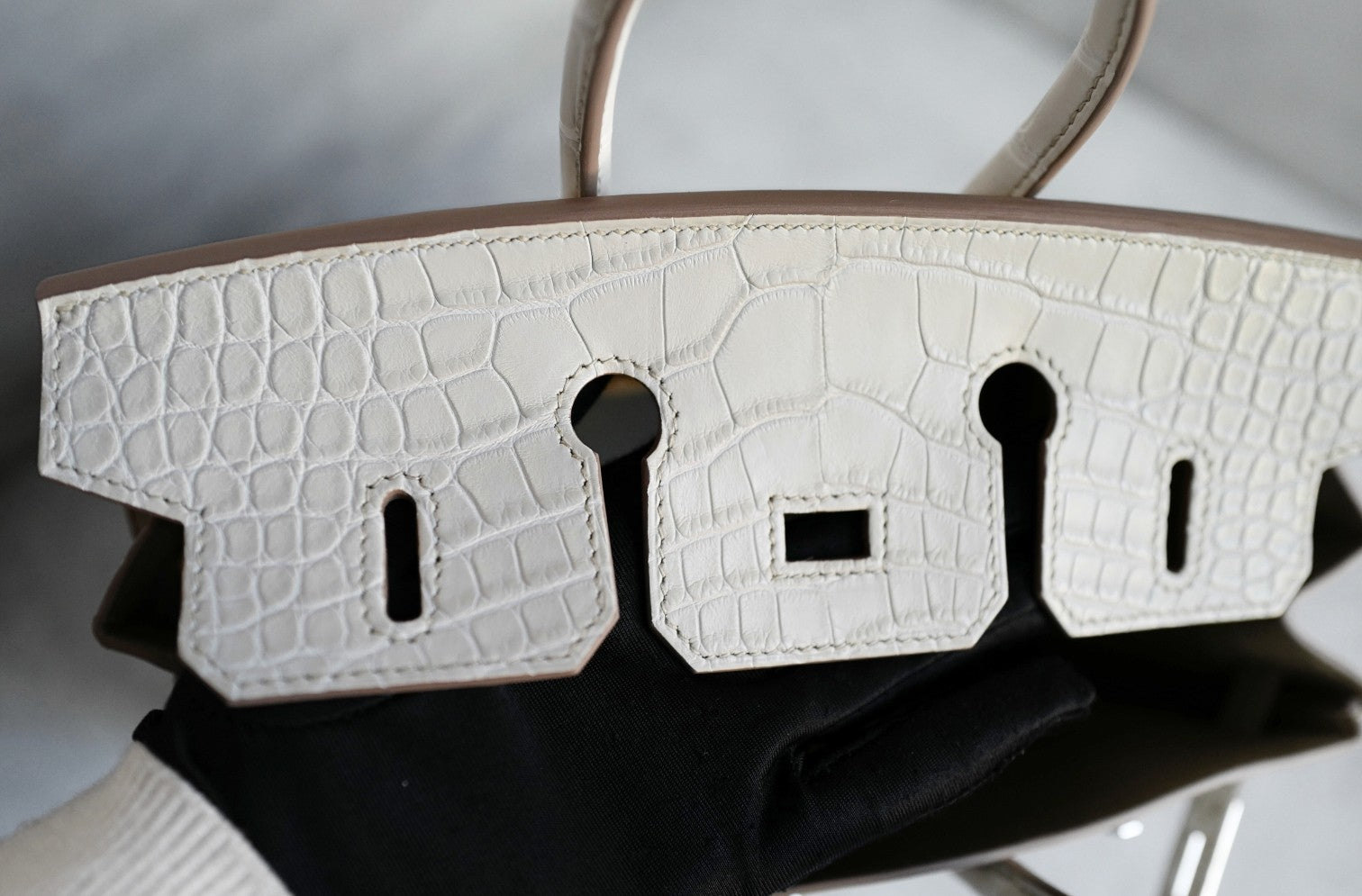 BNIB Hermès Birkin 25 Beton Matte Mississippiensis Alligator Palladium Hardware 2025