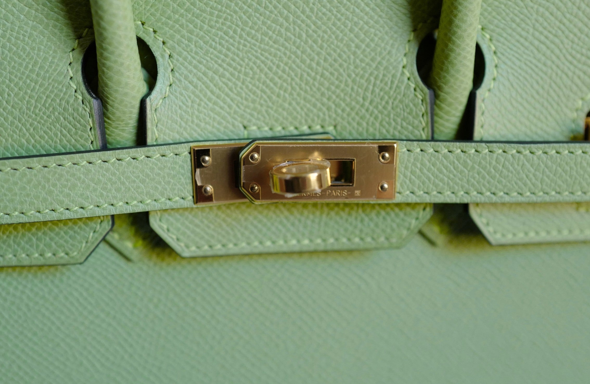 BNIB Hermès Birkin 25 Vert Criquet Epsom Sellier with Gold Hardware