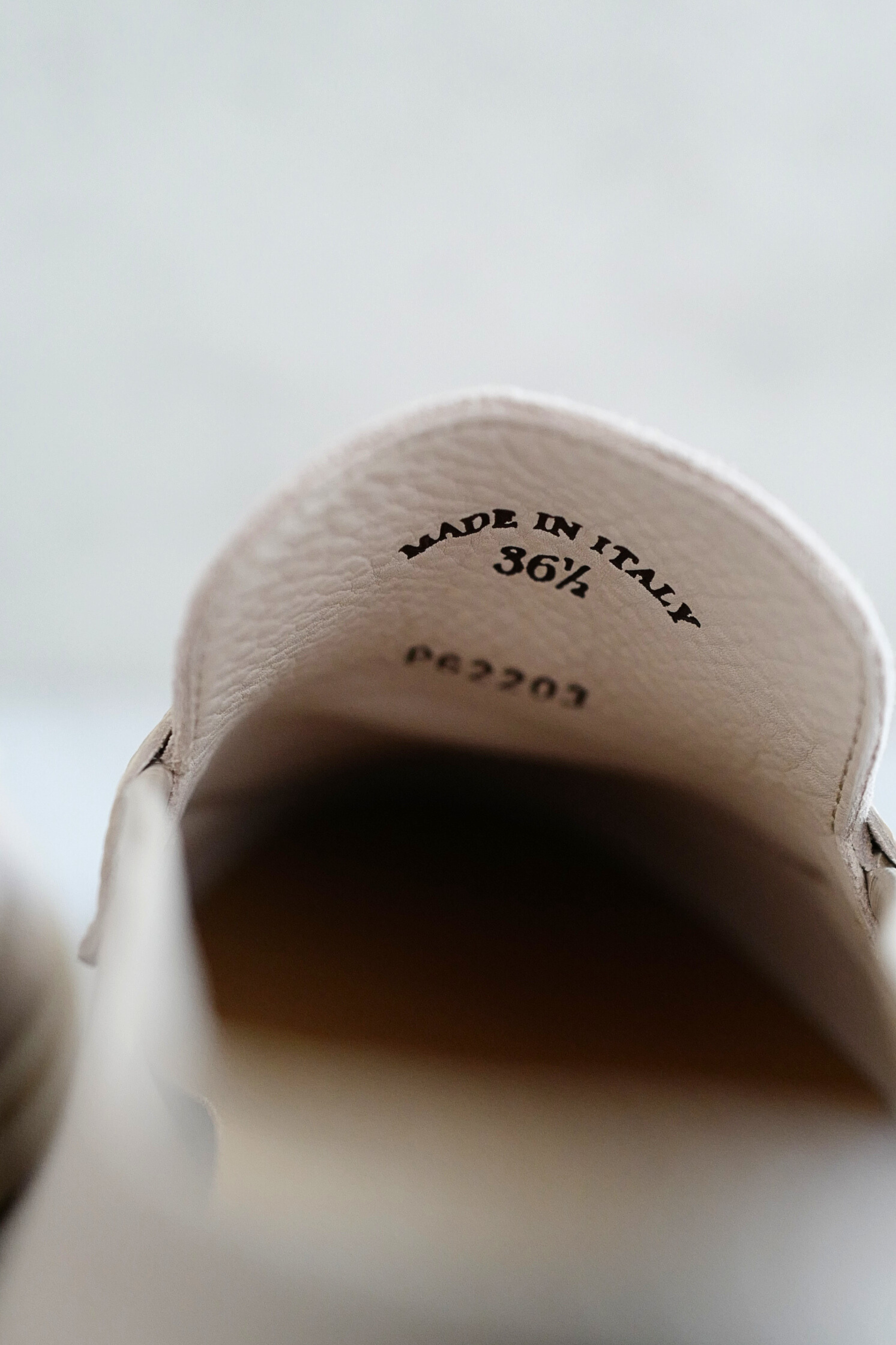 Loro Piana Pearl Walk Infinito Lizard Loafers Pearl Beige My Charms Size 36.5