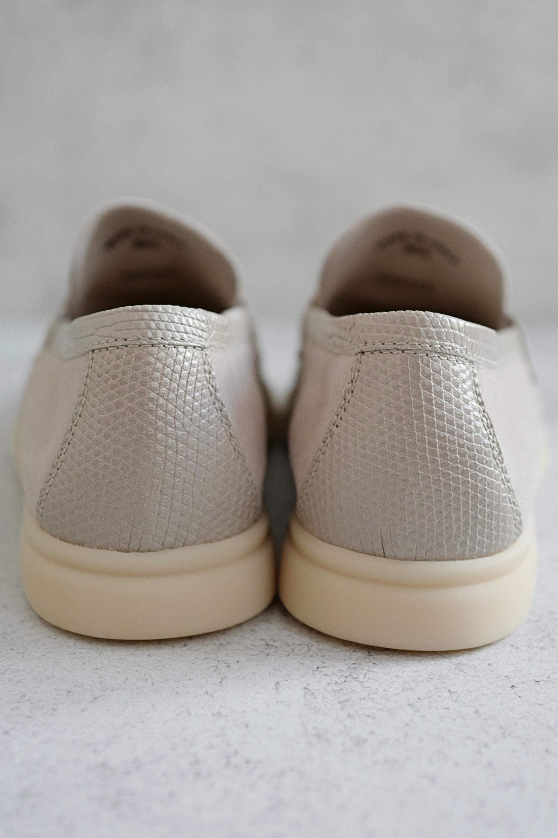 Loro Piana Pearl Walk Infinito Lizard Loafers Pearl Beige My Charms Size 36.5