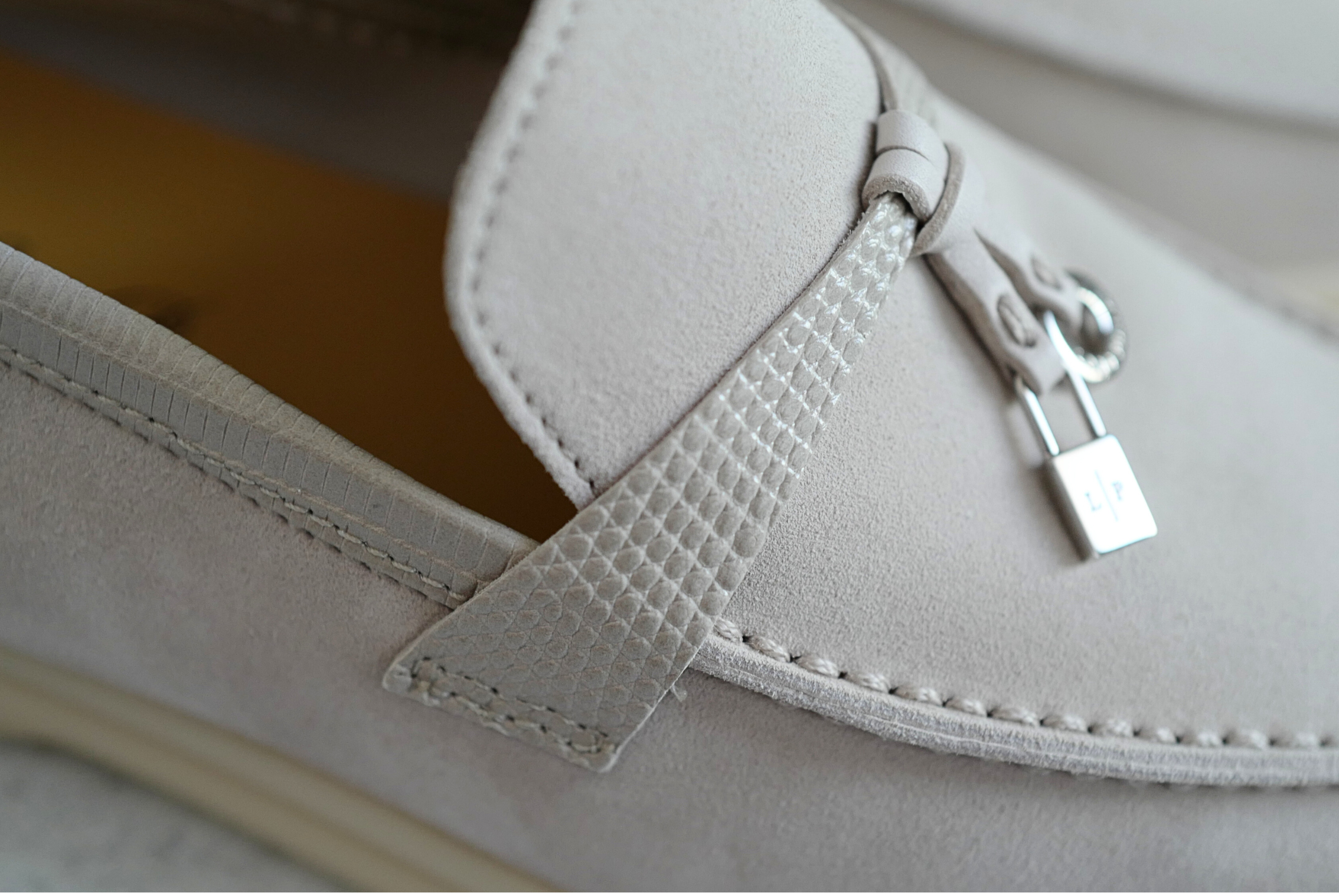 Loro Piana Pearl Walk Infinito Lizard Loafers Pearl Beige My Charms Size 36.5