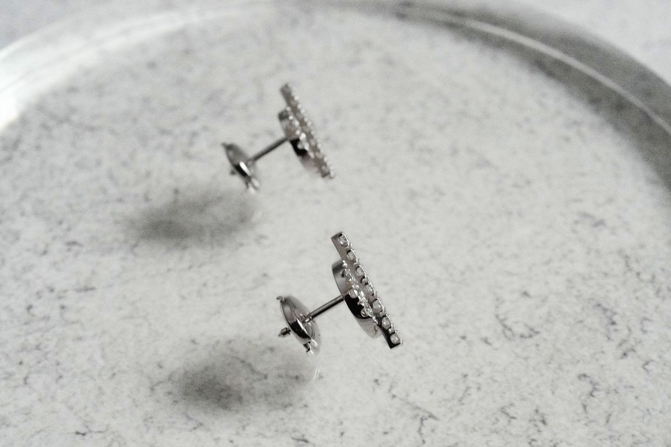 Hermès Finesse Earrings 18K White Gold 34 Diamonds