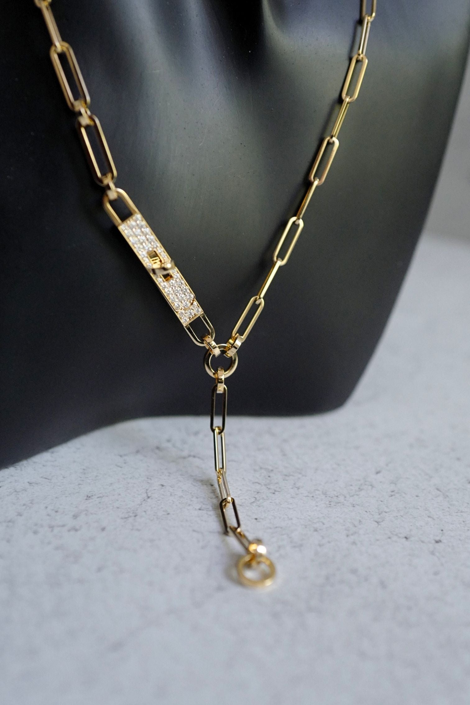 Hermès Kelly Chaine Lariat Necklace 18K Yellow Gold 41 Diamonds Size 40