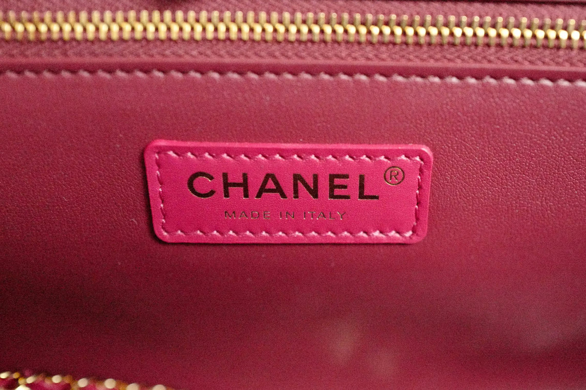 NEW Chanel 26K Matthieu Blazy's Small Tote Fuchsia Croc Embossed Calfskin GHW