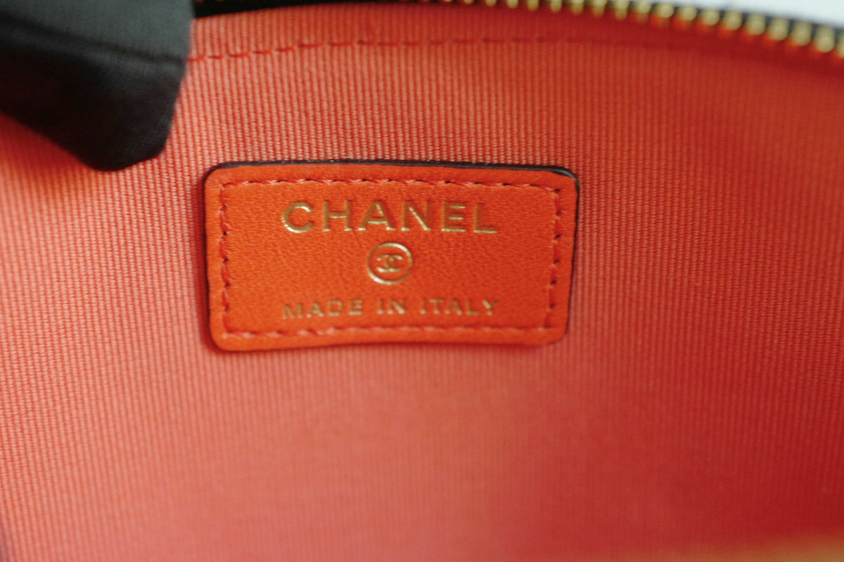 New Chanel 26M Nemo Clutch Lambskin Orange White Black CC Logo