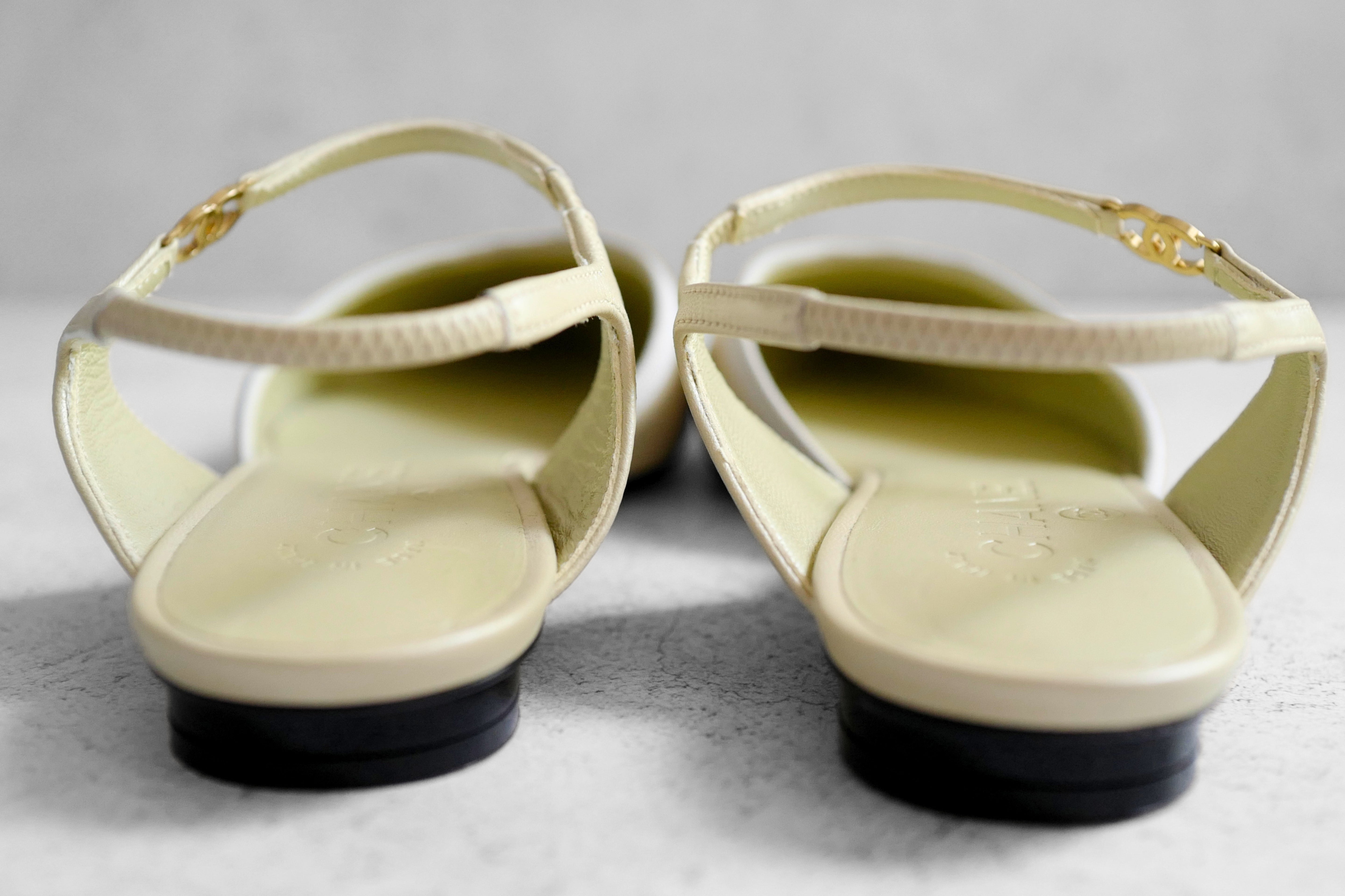 Chanel 26S Slingbacks Light Khaki Yellow Iridescent Lambskin Size 37.5