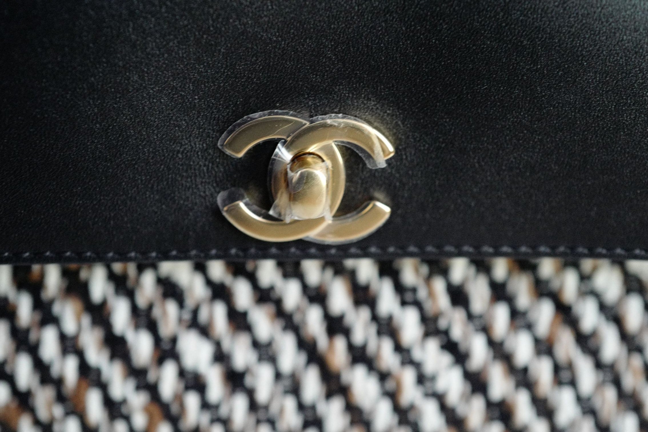 Chanel 26S Small Shopping Bag Matthieu Blazy Black Ecru Wool Gold Hardware