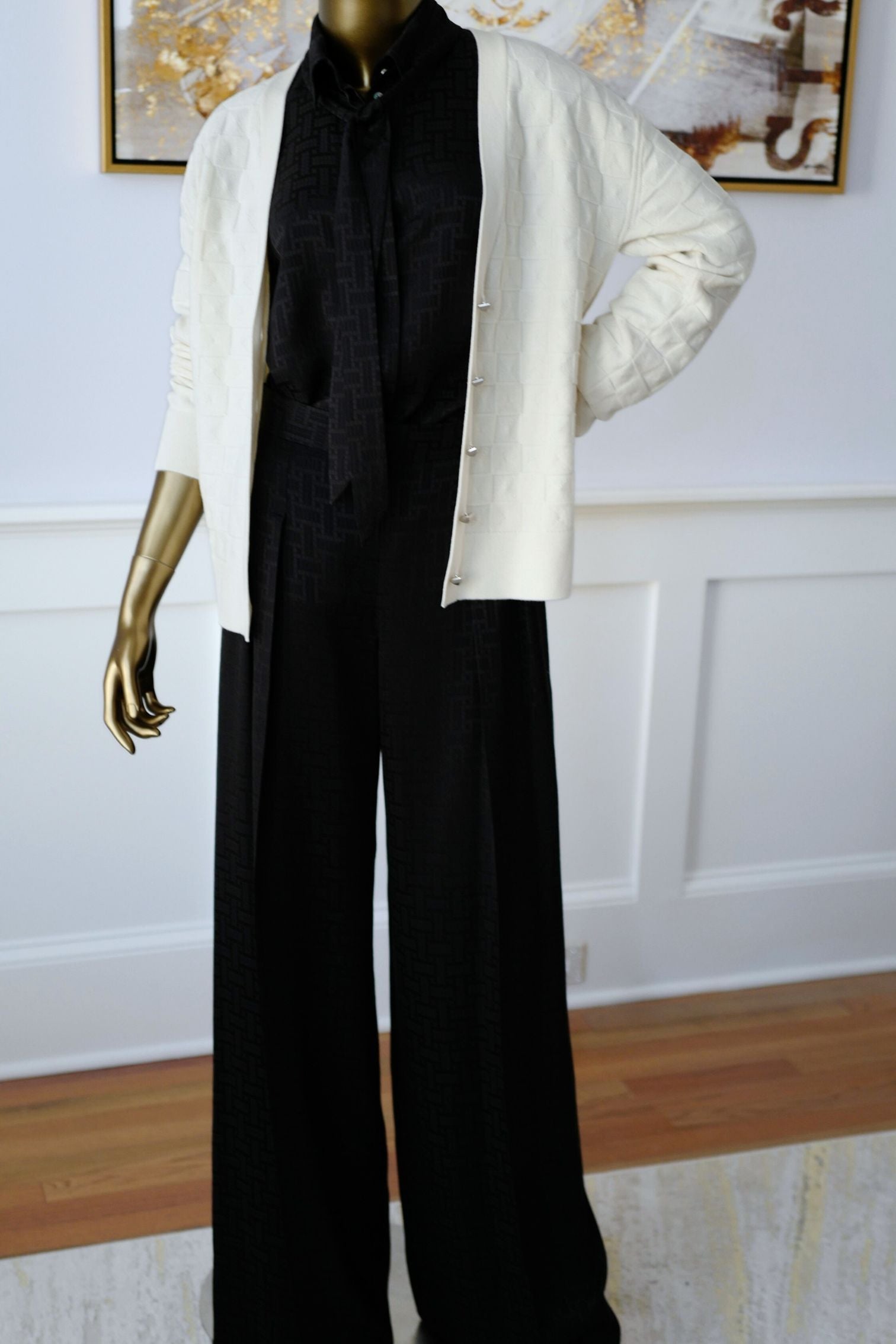 Hermès Maille Médor Softerwear Blanc Naturel Knit Cardigan Button Front Size 38