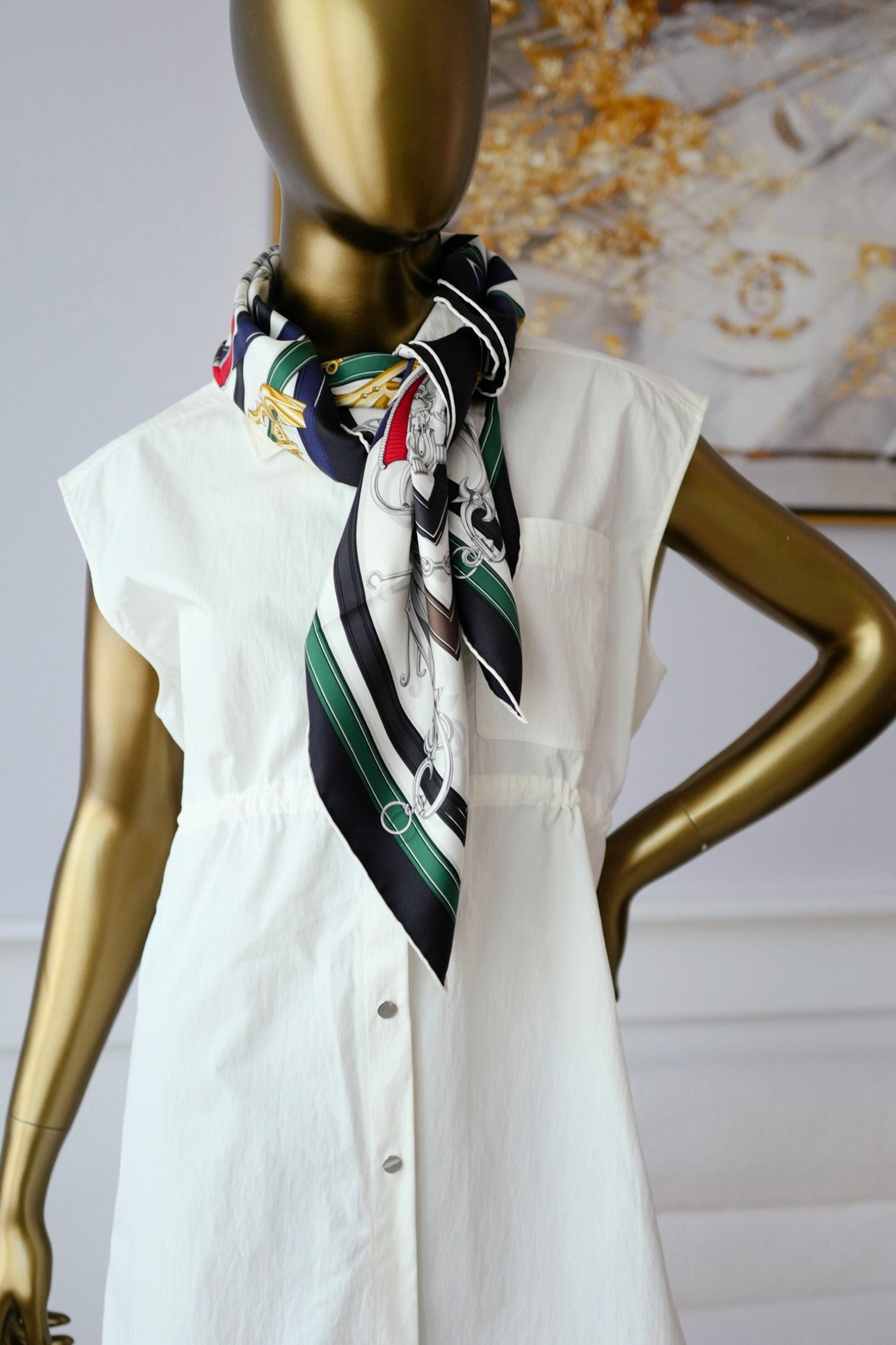 Hermès Harnais Legendaire Scarf Blanc/Vert Loden/Rouge Silk Twill 90