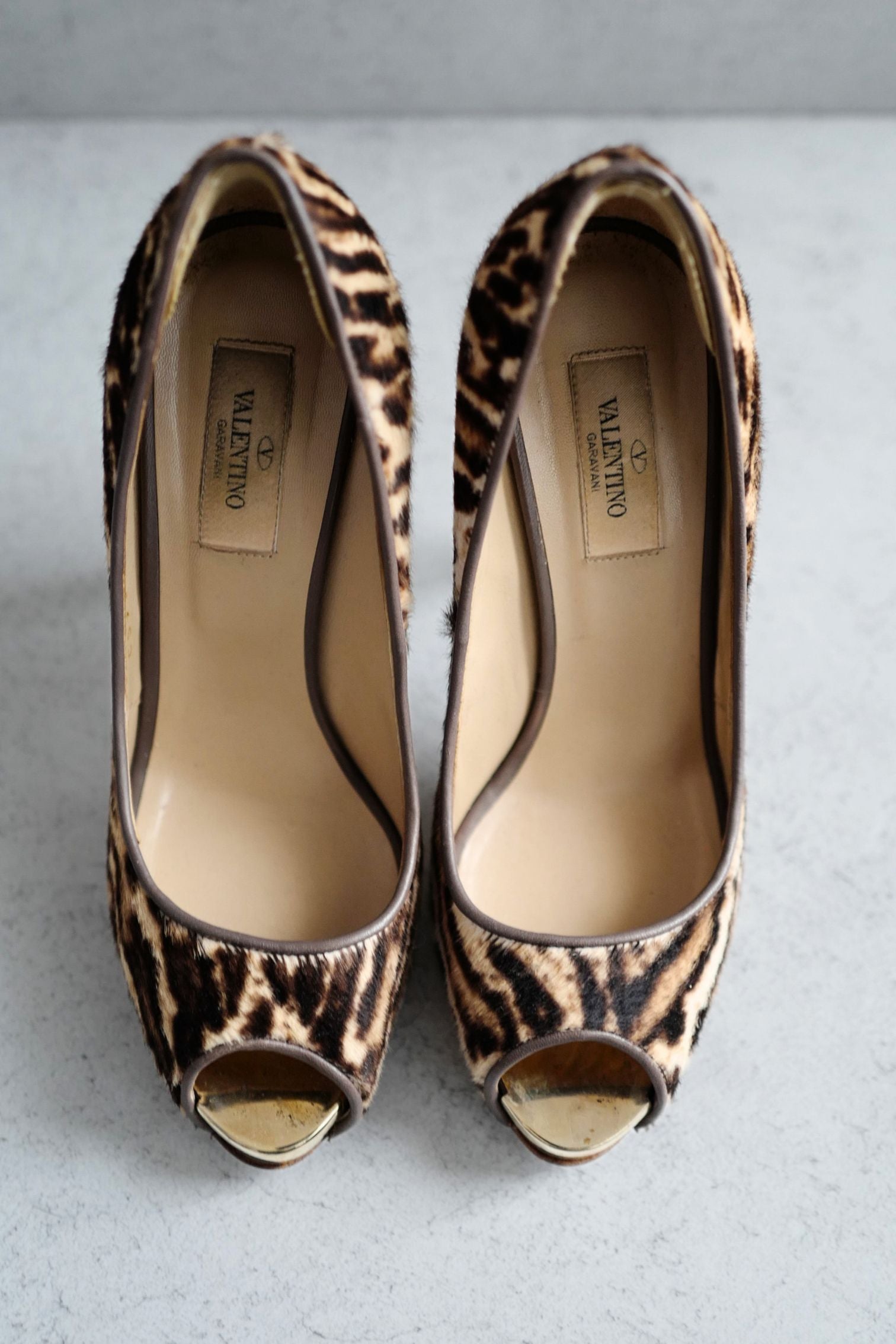 Preowned Valentino Heels Leopard Print size 37