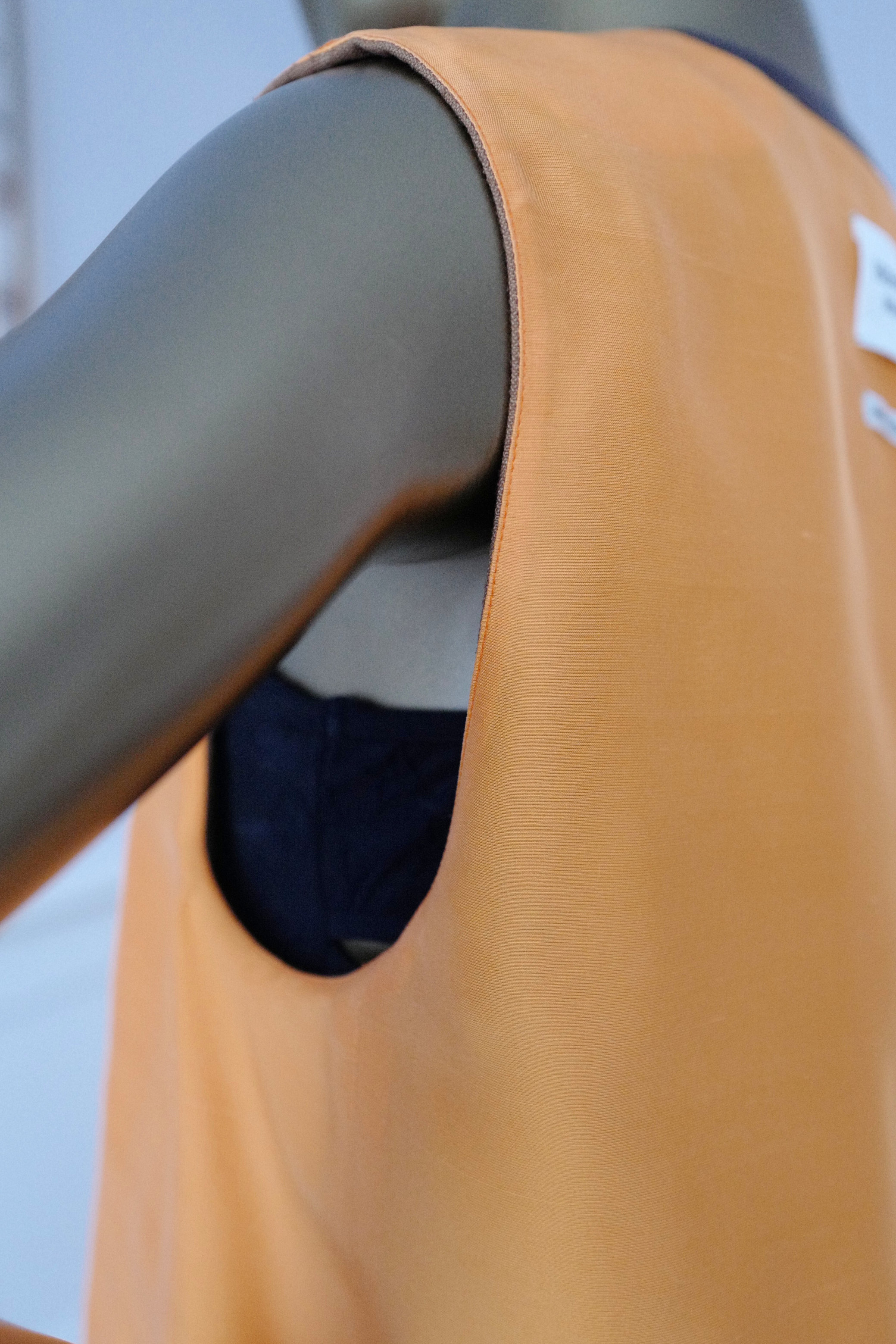 Hermès Women’s Limited Re-edition Outdoor Jacket Reversible Marron Muscade Silk Shantung Size 36 with Nappa Lambskin Trim