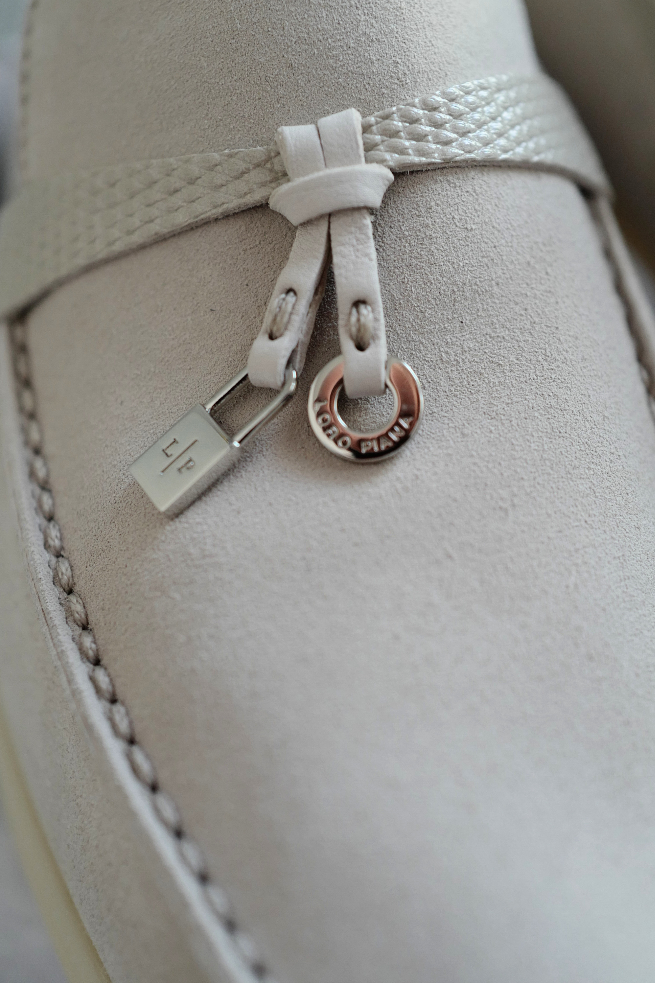 Loro Piana Pearl Walk Infinito Lizard Loafers Pearl Beige My Charms Size 36.5