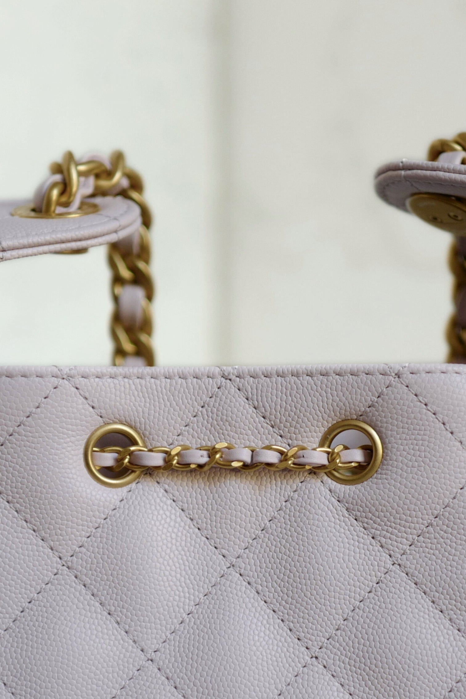 BNIB Chanel 25K Small Hobo Bag Lilac Grained Calfskin with Gold Hardware