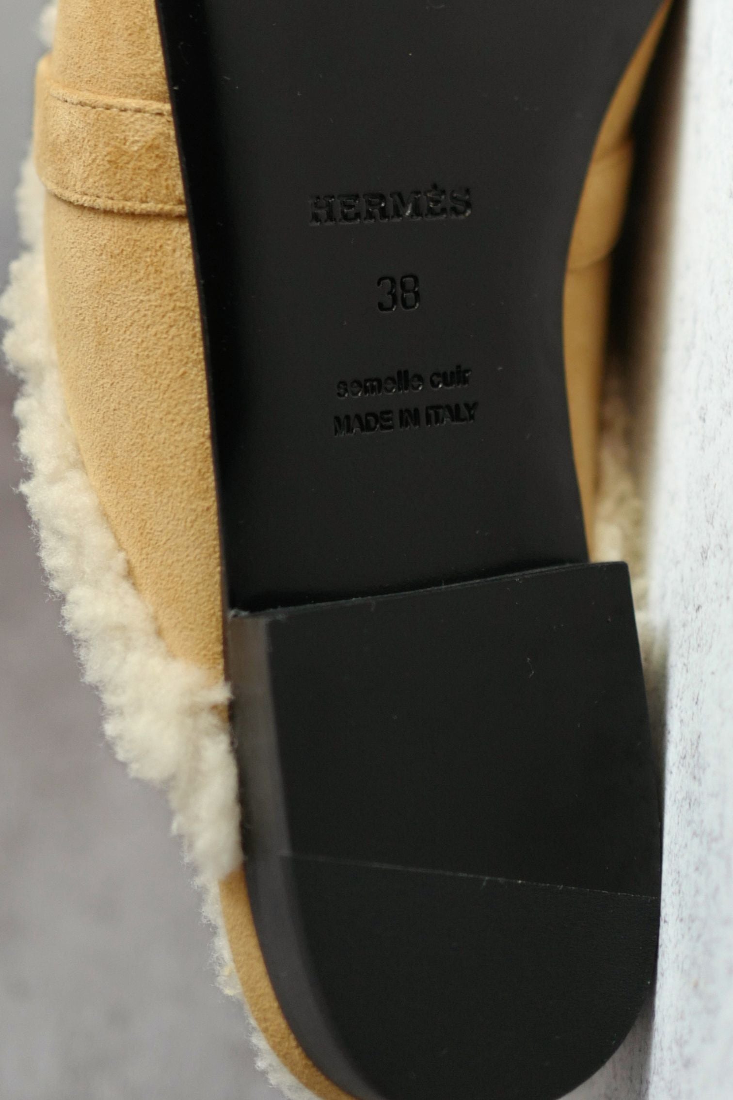 BNIB Hermes Oz Mule Shearling Miel / Ecru Suede Palladium Hardware size 38