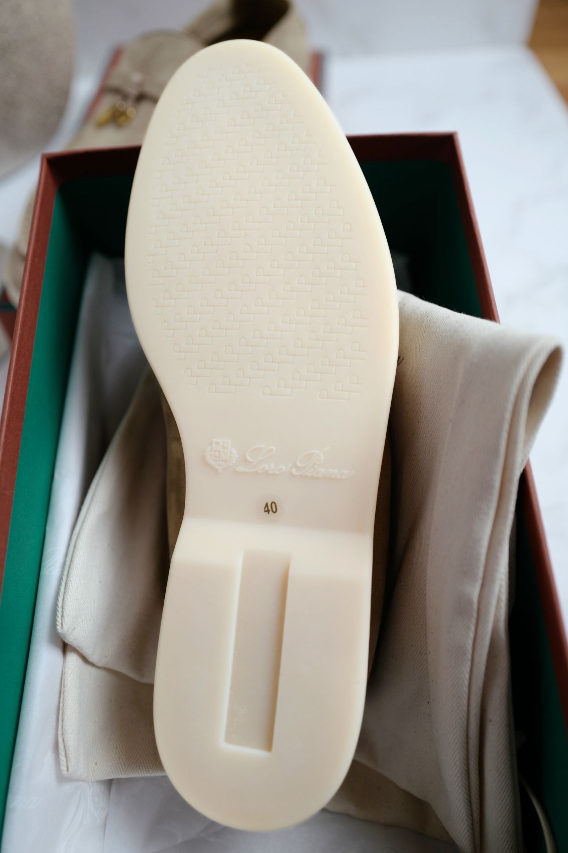 Loro Piana Summer Charms Walk Loafer Sandstone Suede Leather Size 40