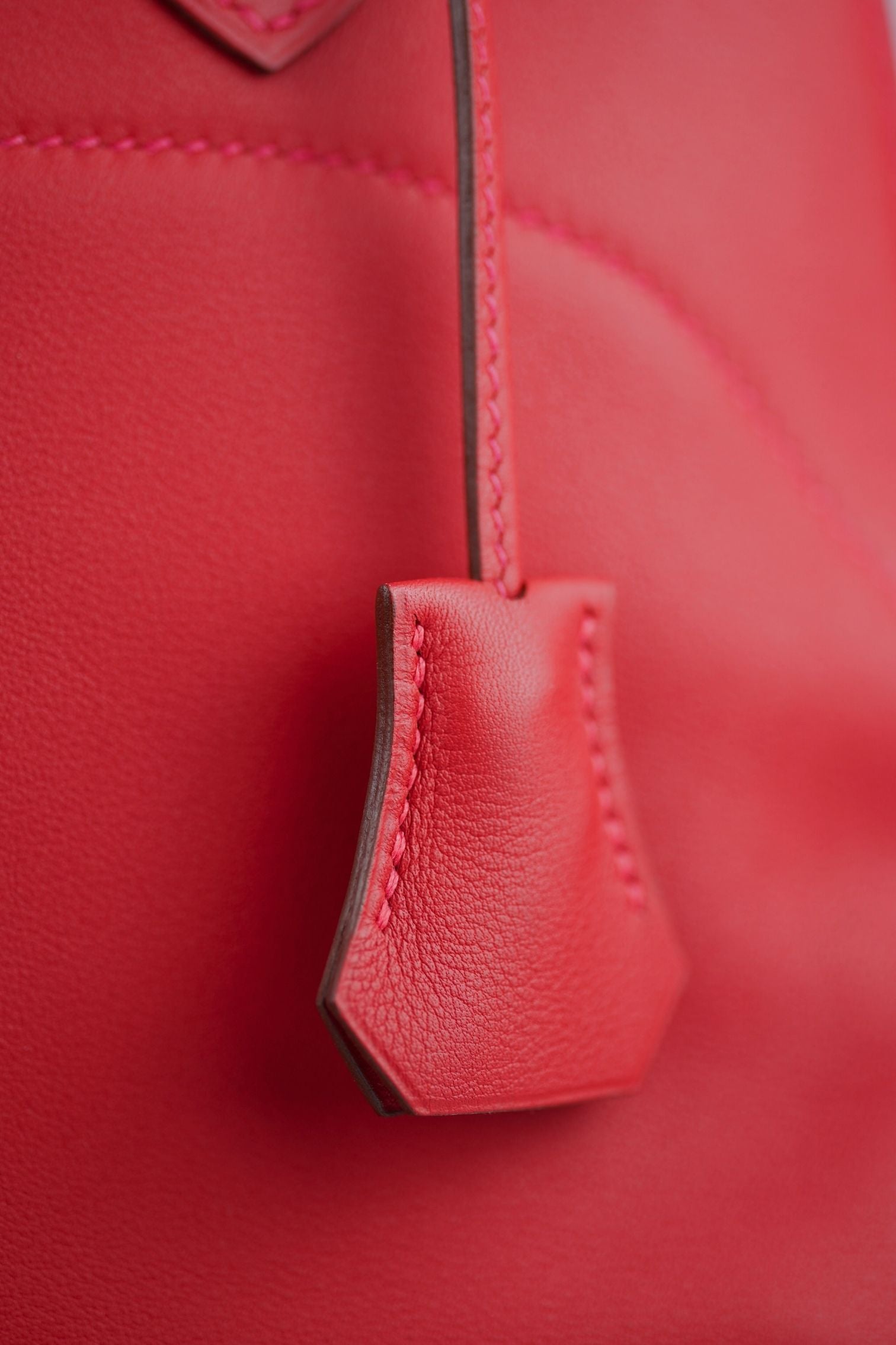 Hermès Bolide Secret in Vermillion Red Swift Leather Gold Hardware T Stamp
