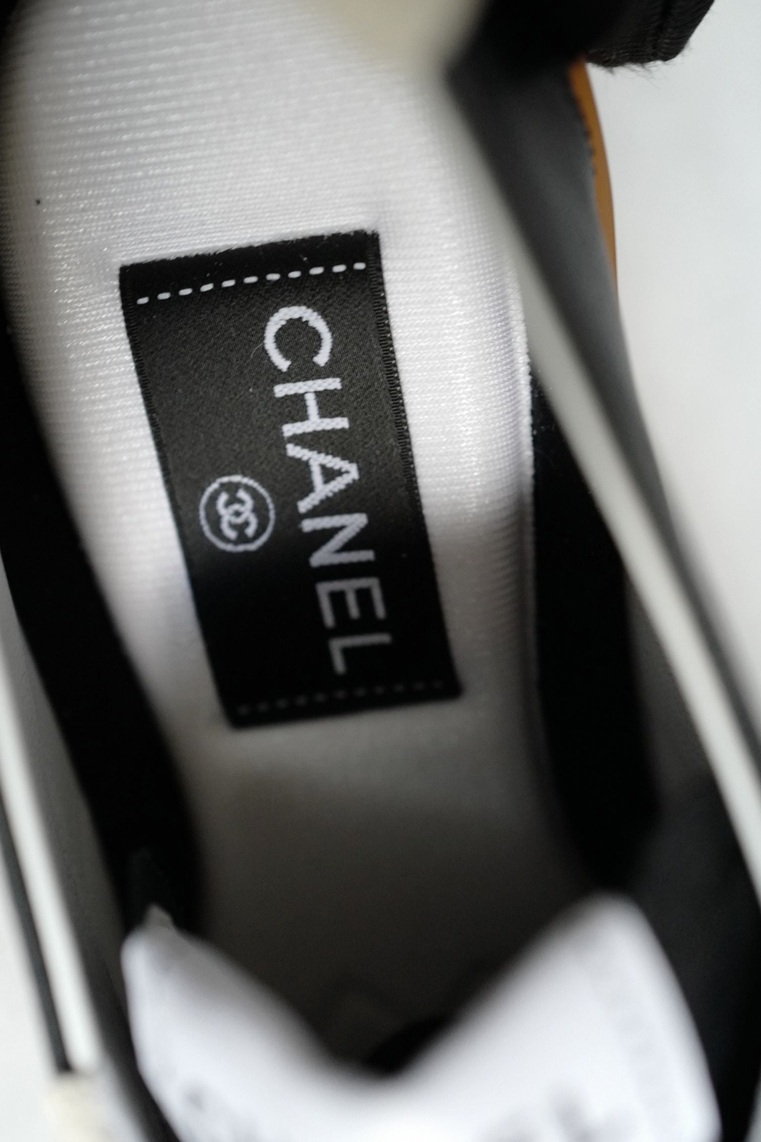 NEW Chanel 26P Sneakers Black White Calfskin Embossed Suede Size 39