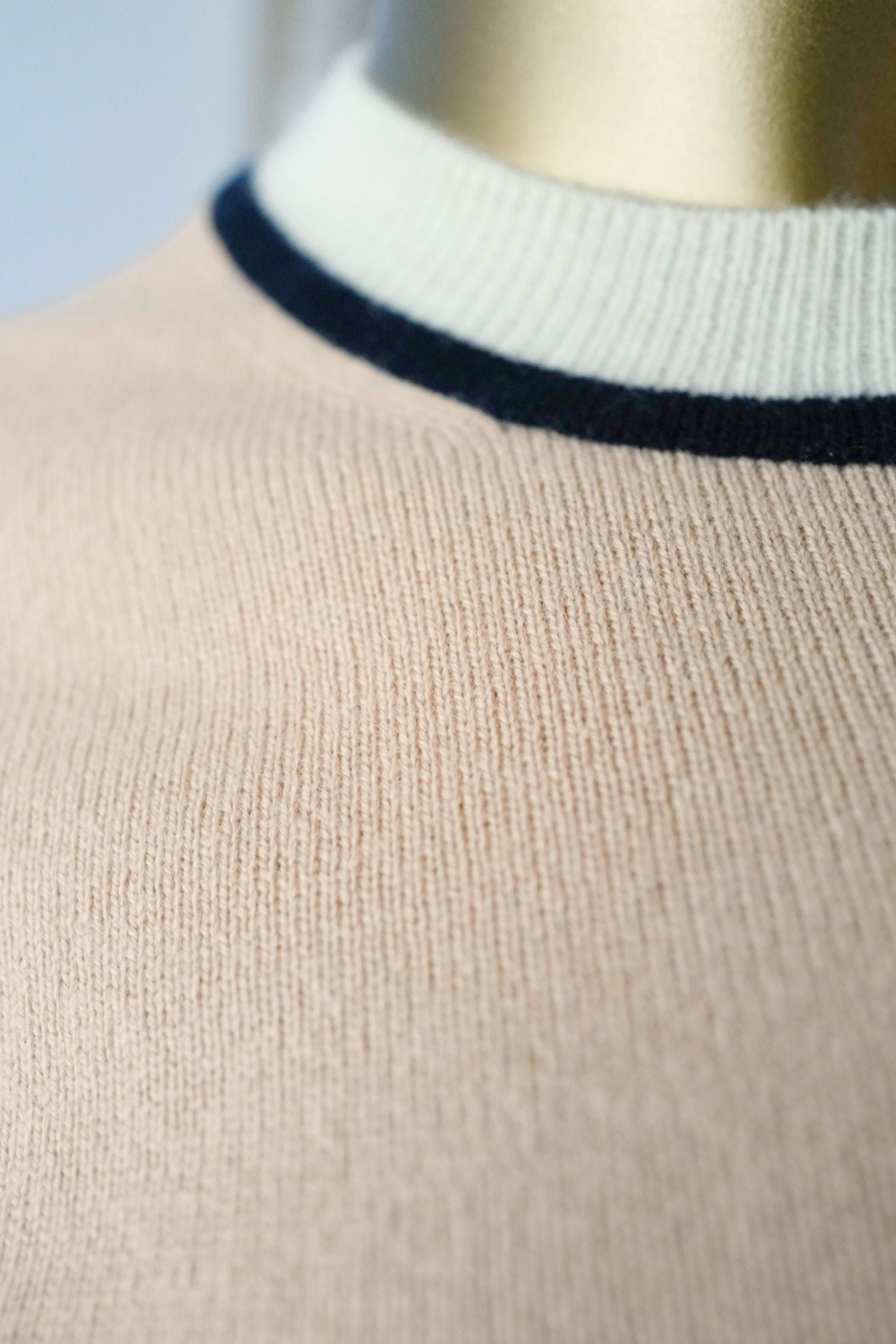 Hermès Sweater Short Sleeved "Ex-Libris" Beige Cajou Cashmere Size 36