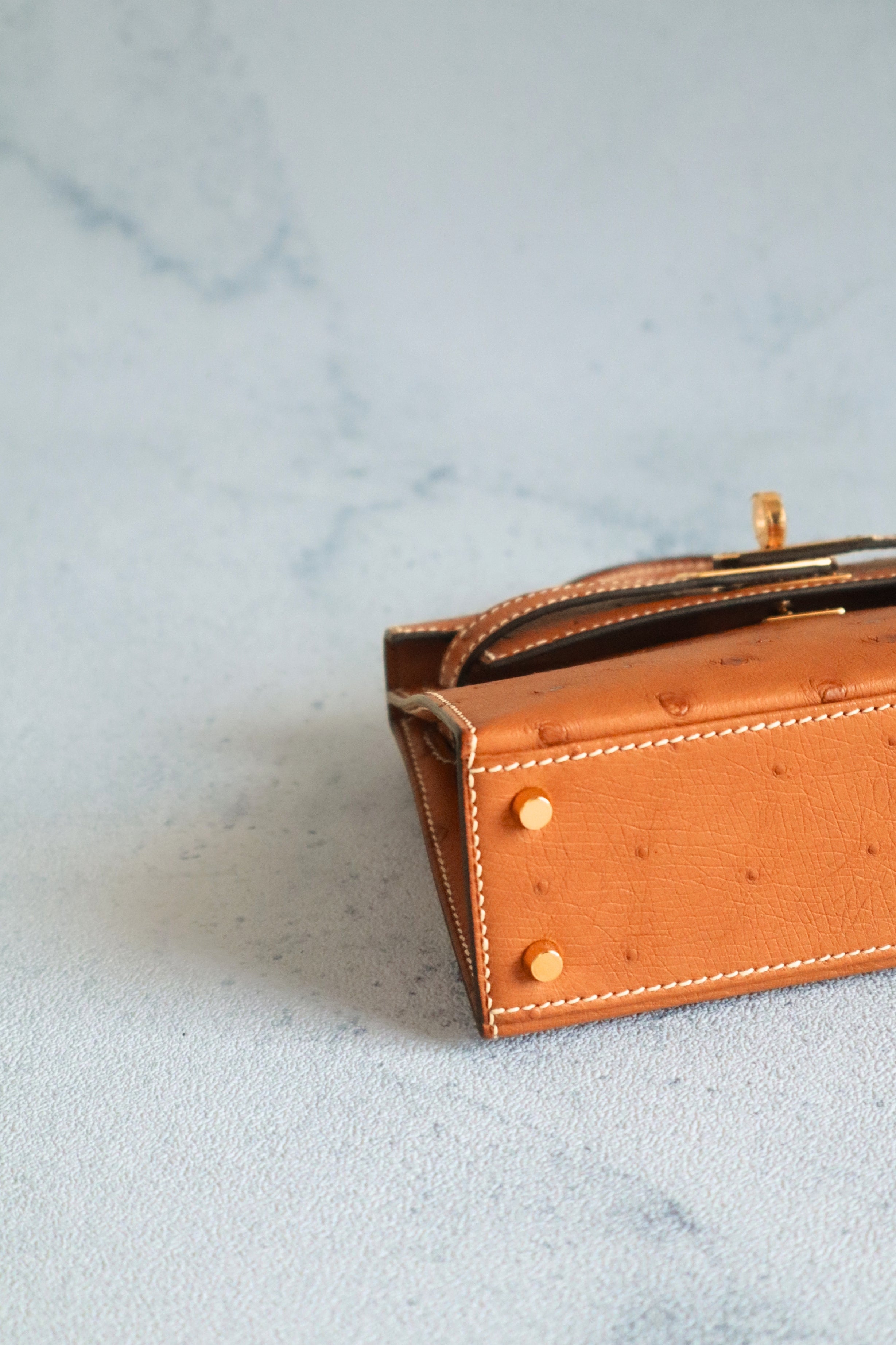 BNIB Hermes Mini Kelly HSS Cognac Ostrich with Craie Stitching GHW G Stamp 2026