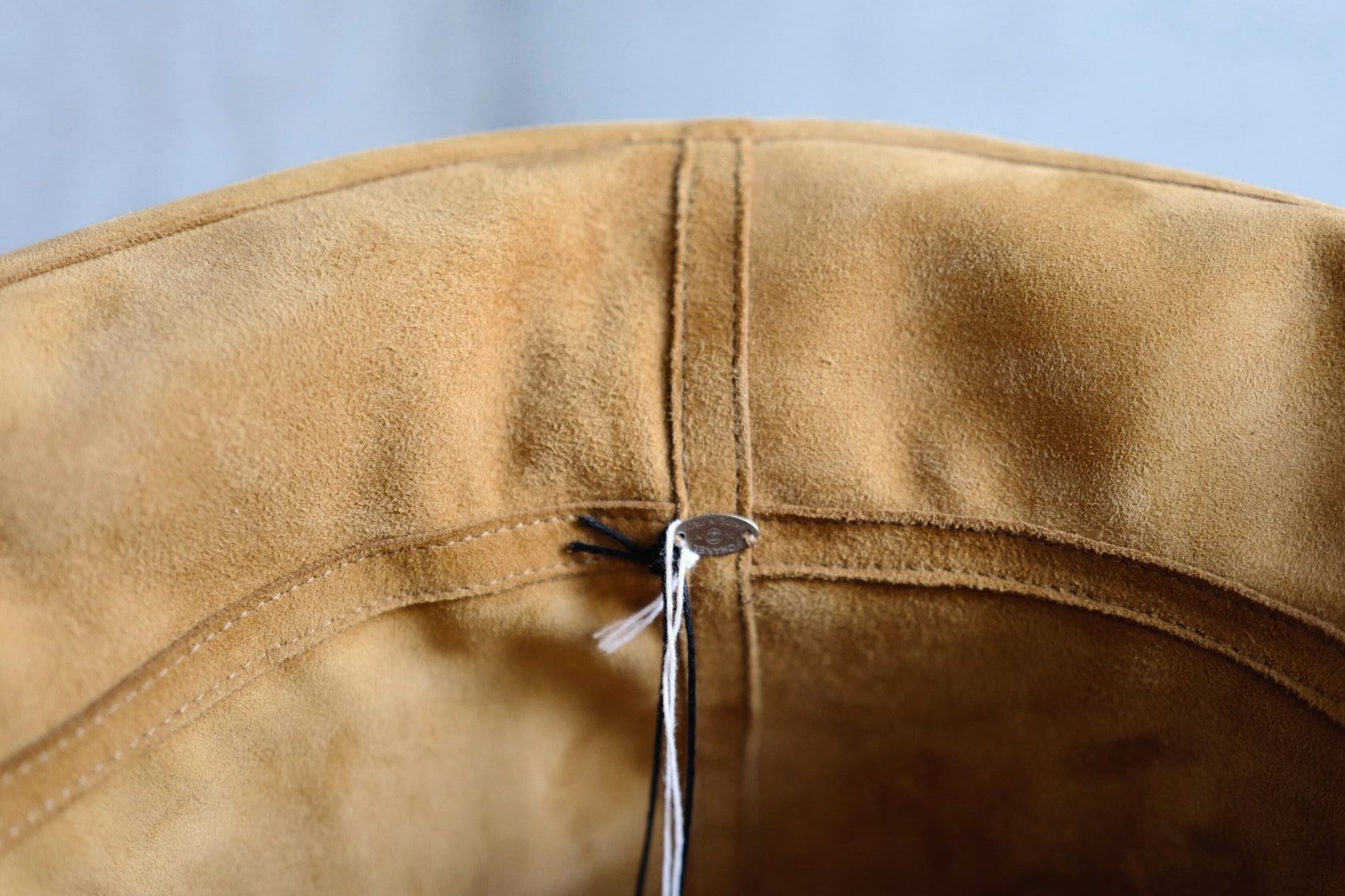 BNIB Chanel Bucket Hat Shearling Fur Beige Coco Neige 24N Size S