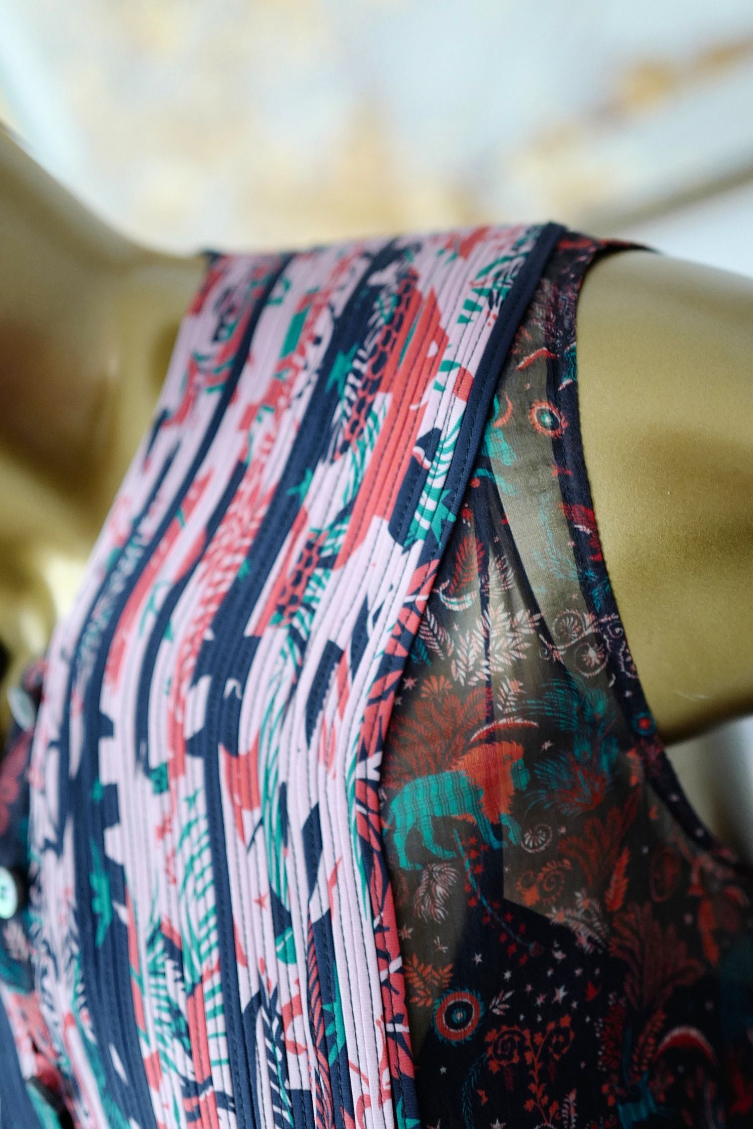 Hermes Silk Blouse Ennobli A Plastron Ox Bleu Marin Sleeveless 36 NEW Two Pcs