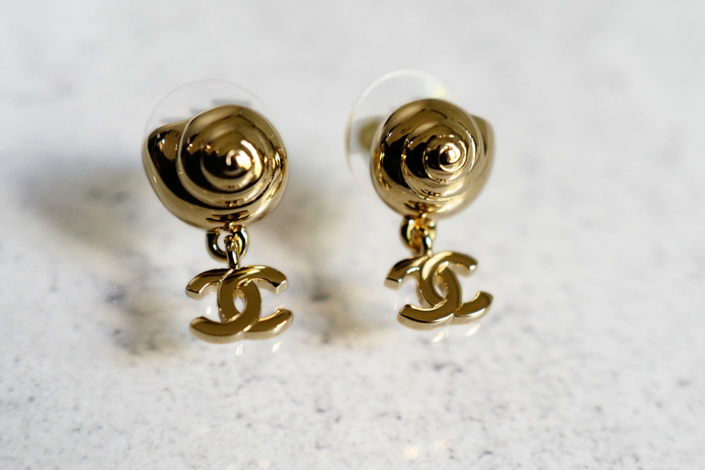 Chanel 26M Coco Beach Pendant Earrings Metal Gold