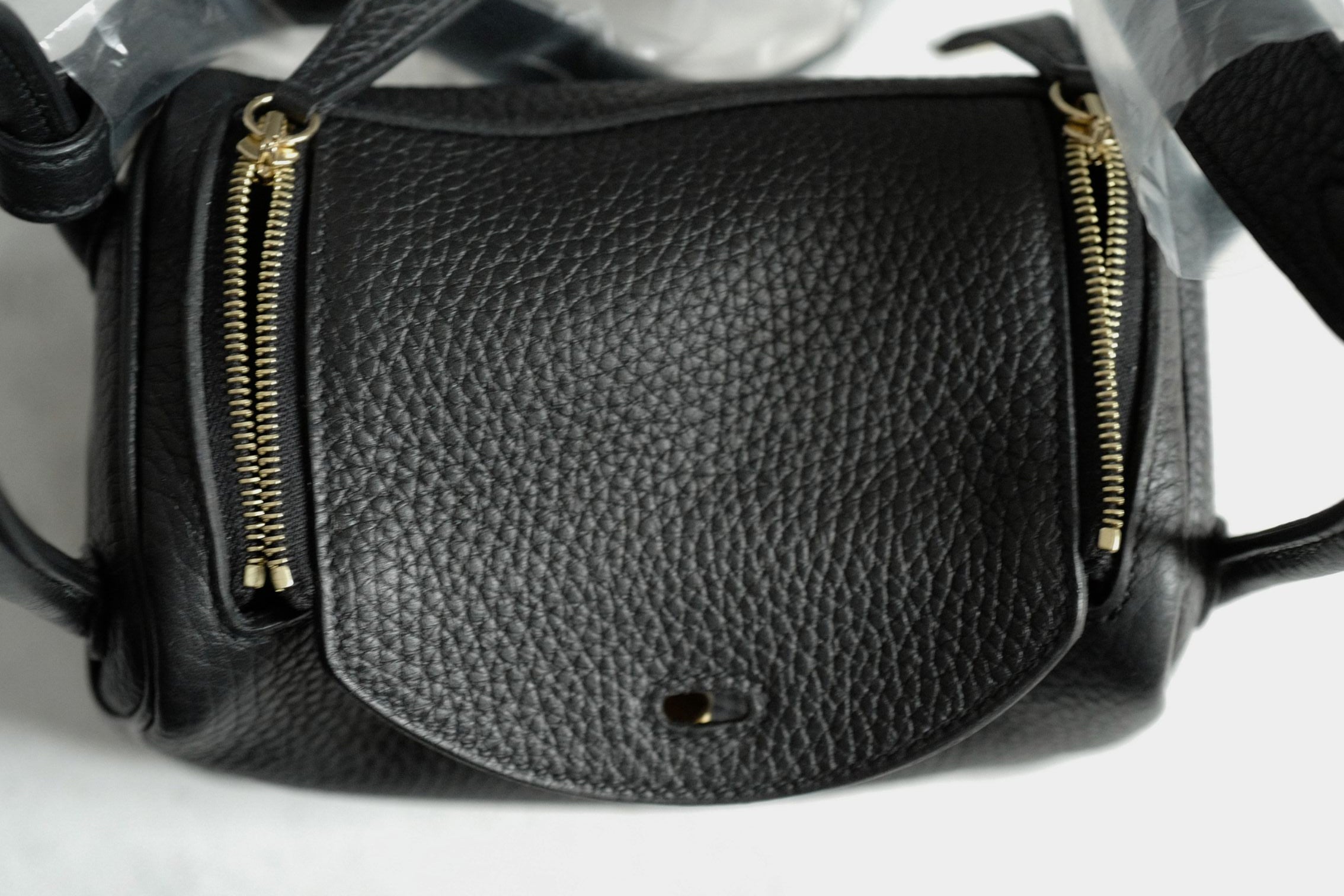 Brand New Hermès Mini Lindy Black Noir Clemence Gold Hardware U 2023